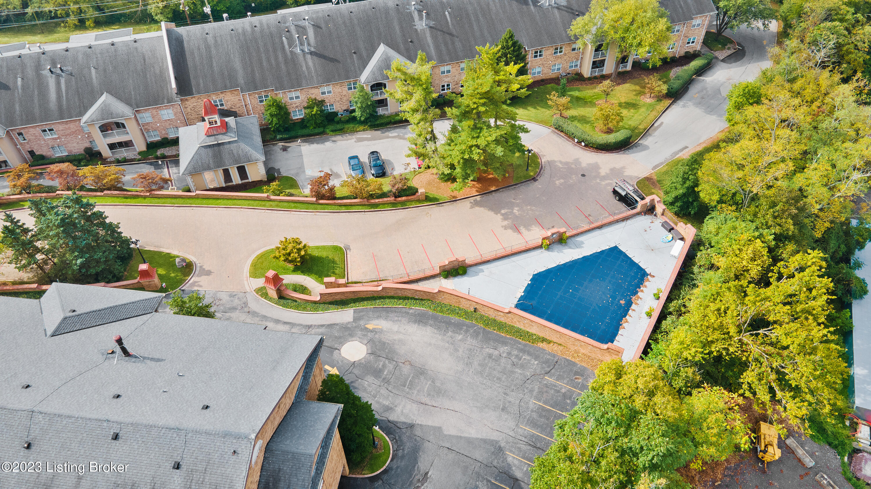 5601 Coach Gate Wynde, 6