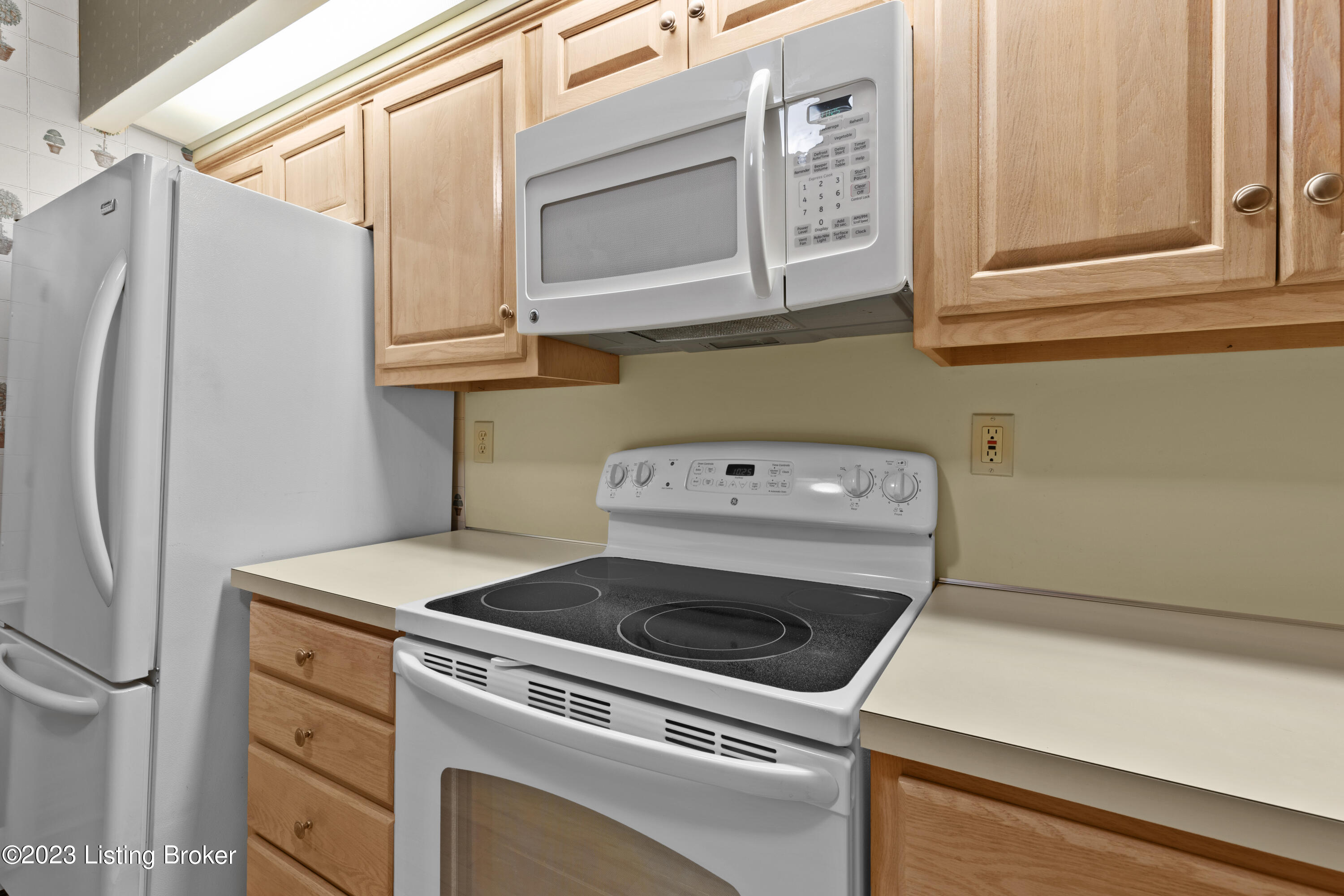 5601 Coach Gate Wynde, 6