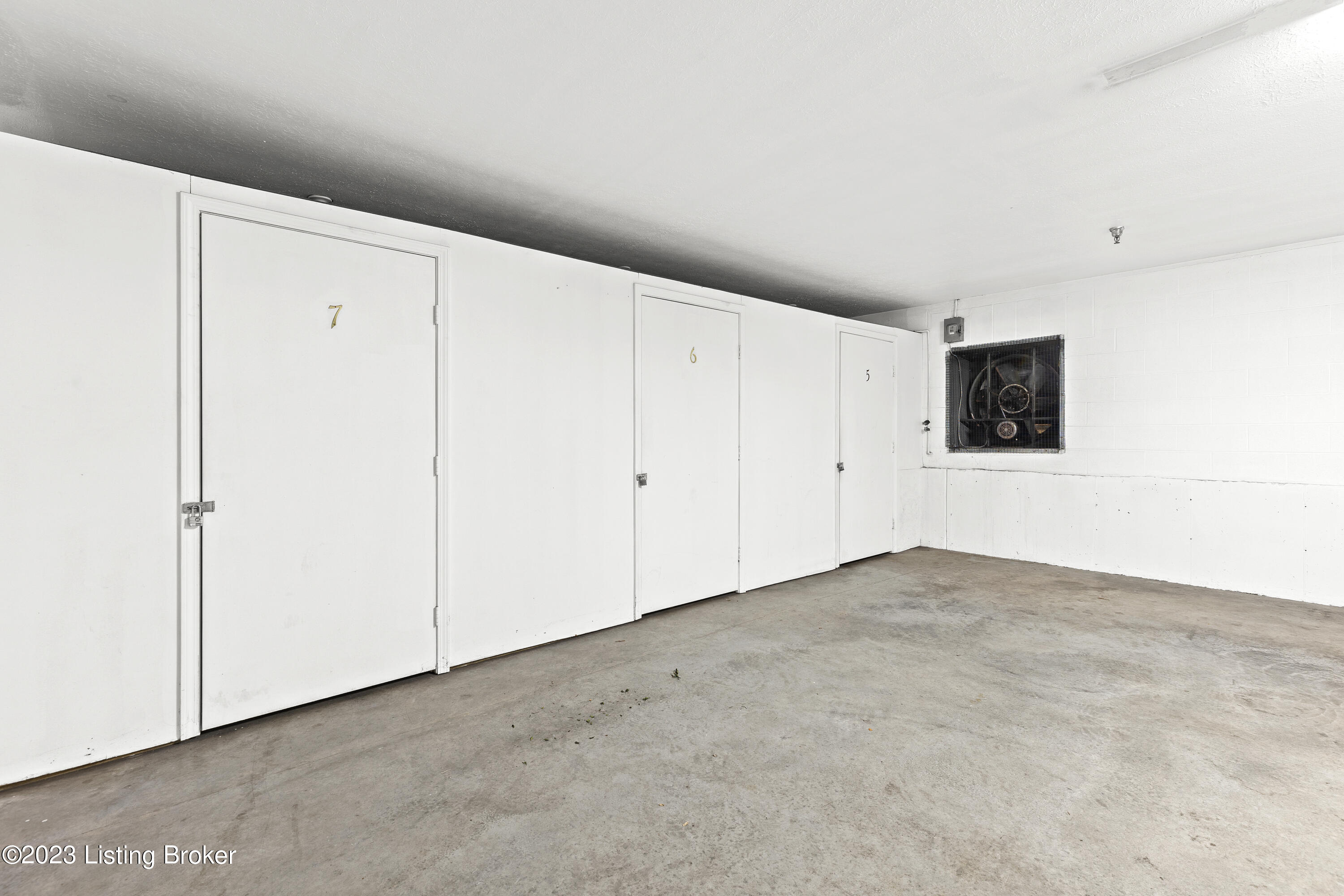 5601 Coach Gate Wynde, 6