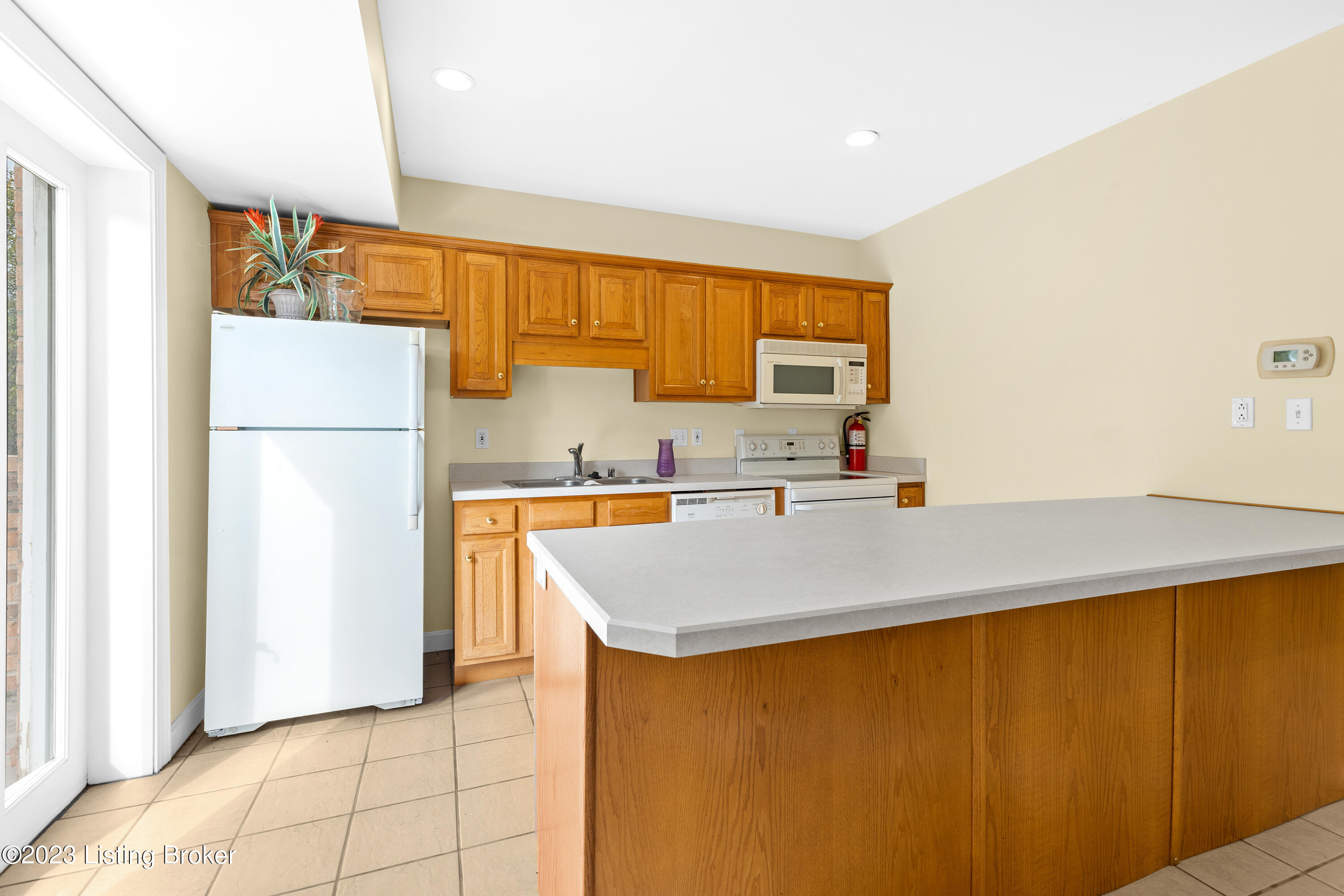 5601 Coach Gate Wynde, 6