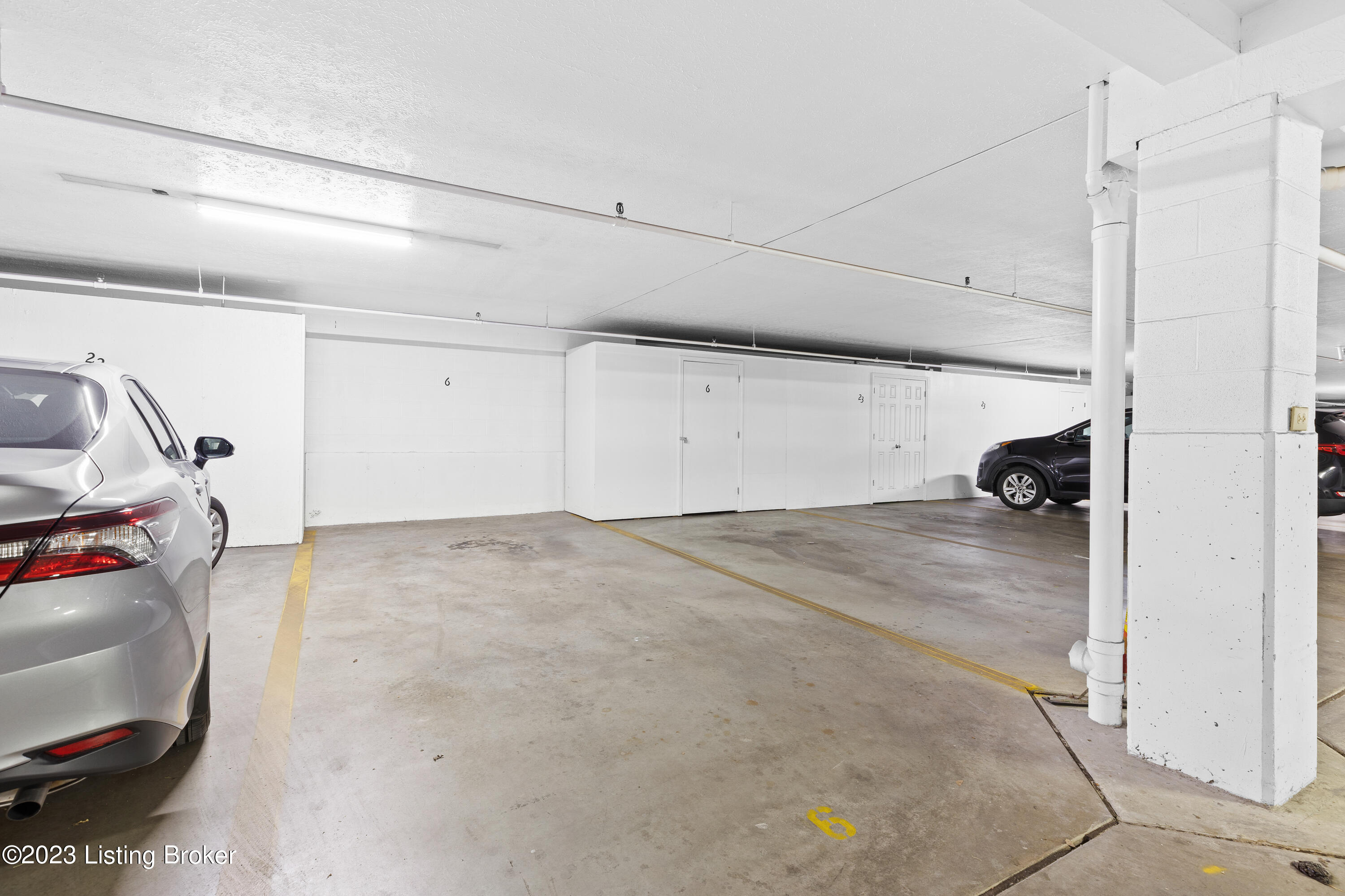 5601 Coach Gate Wynde, 6