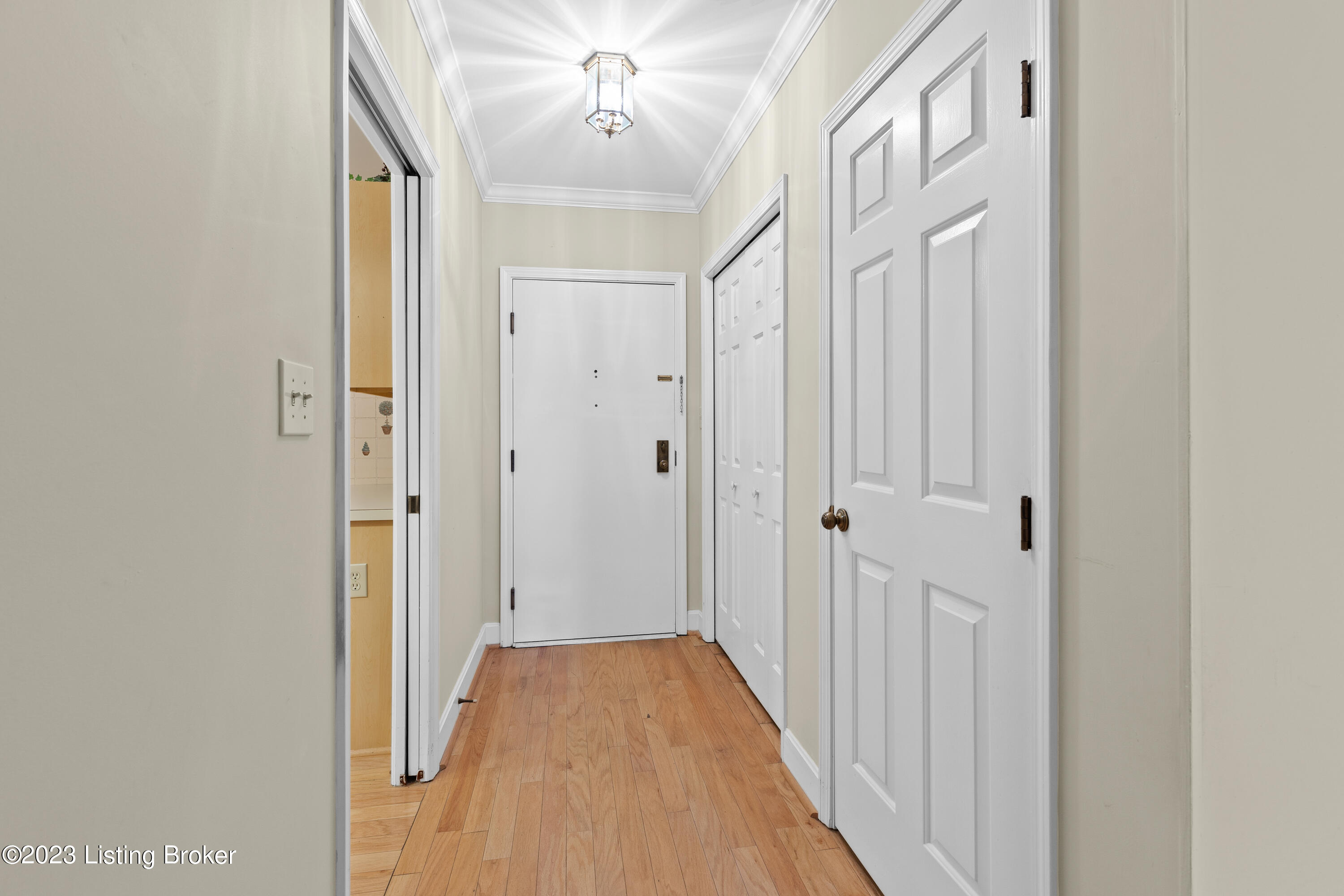 5601 Coach Gate Wynde, 6