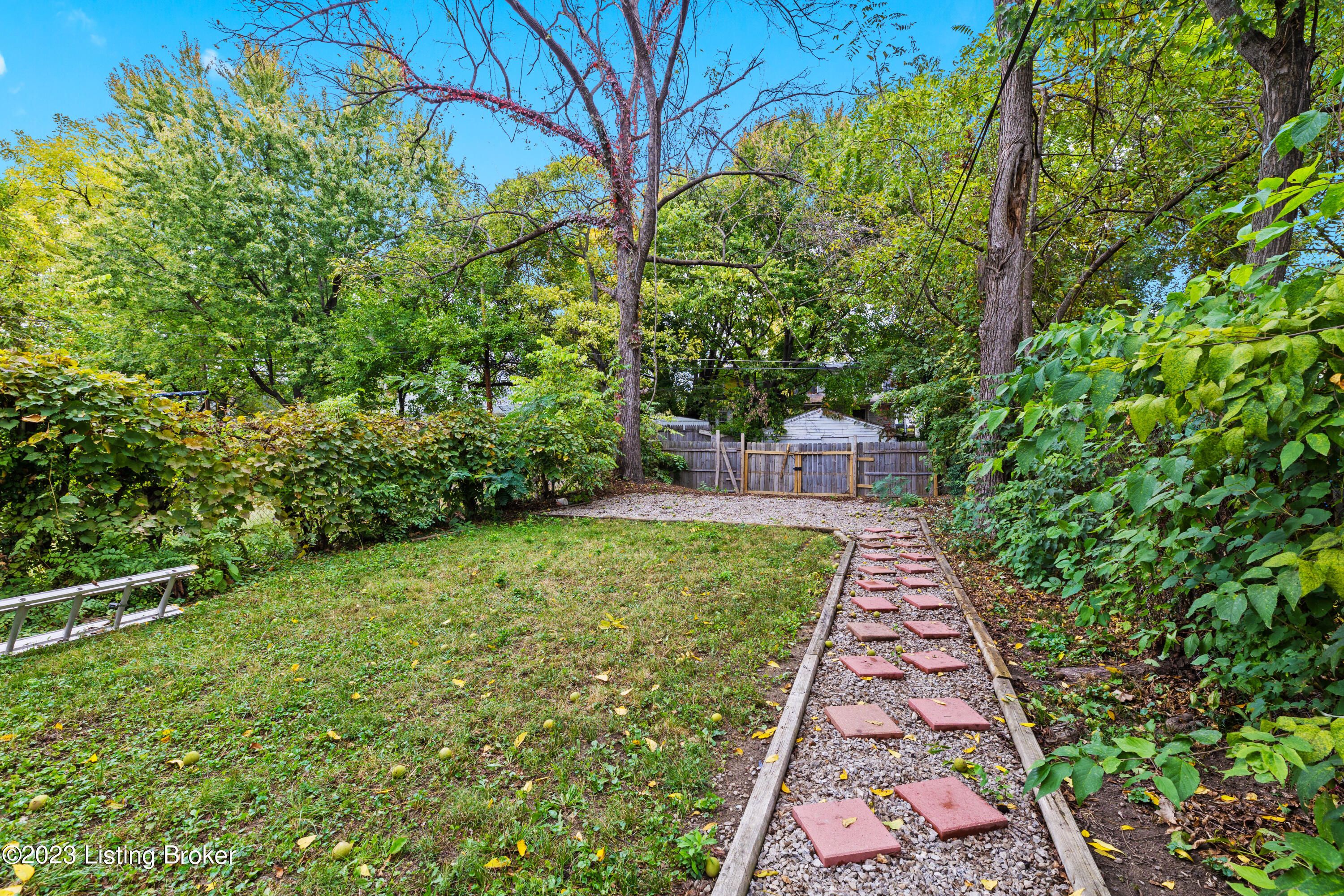 2315 Greenwood Ave