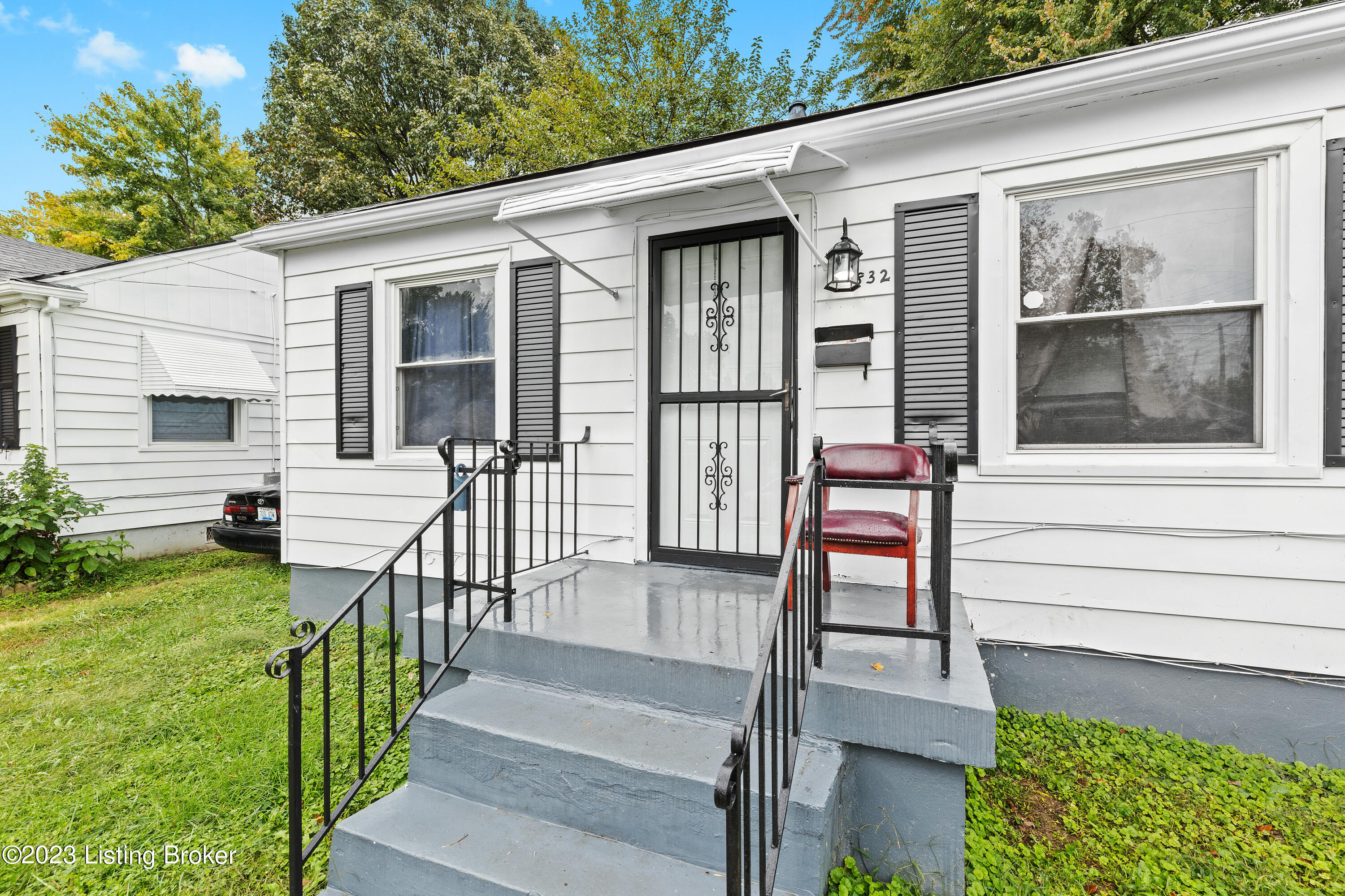 832 Camden Ave