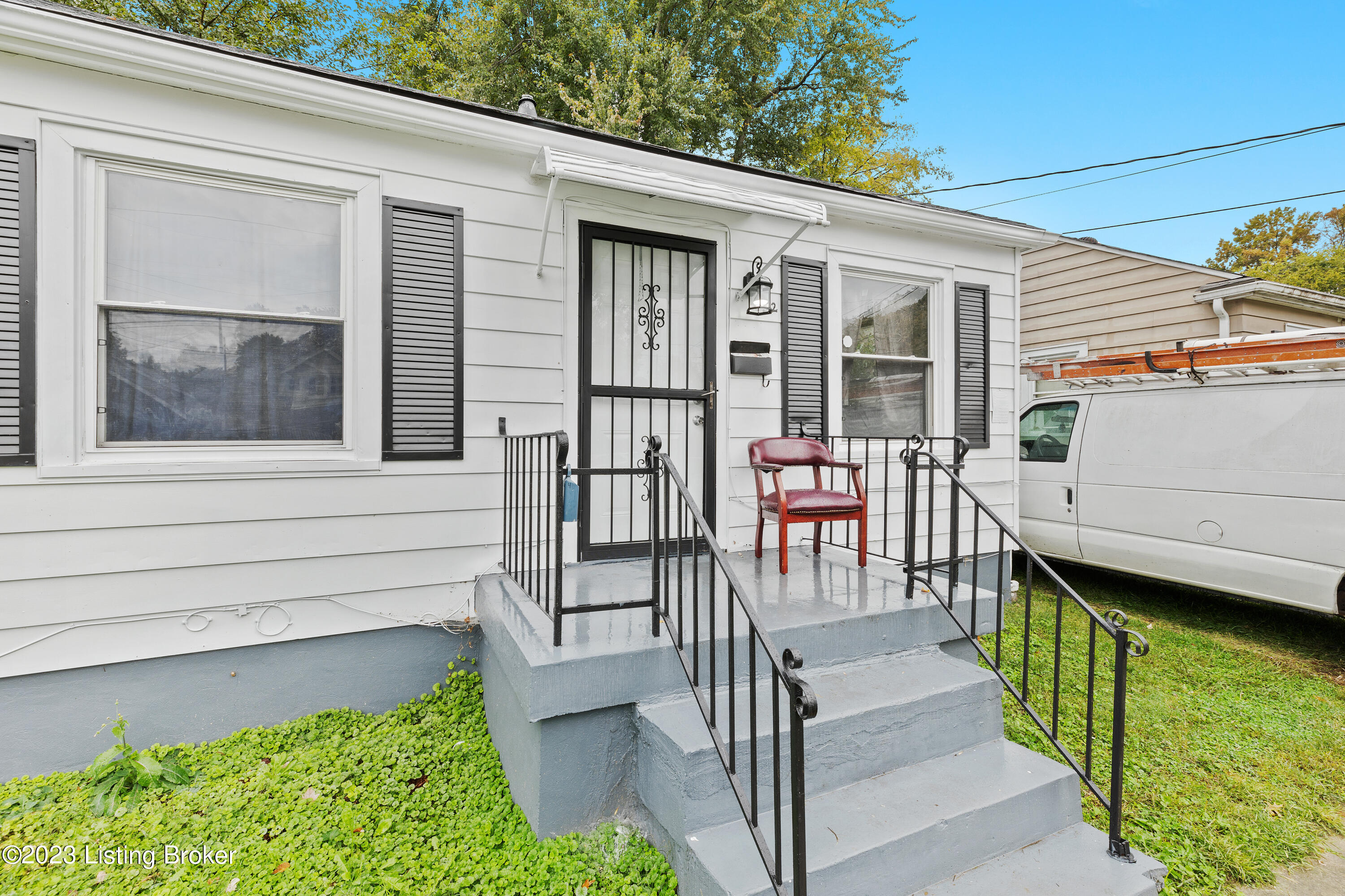 832 Camden Ave