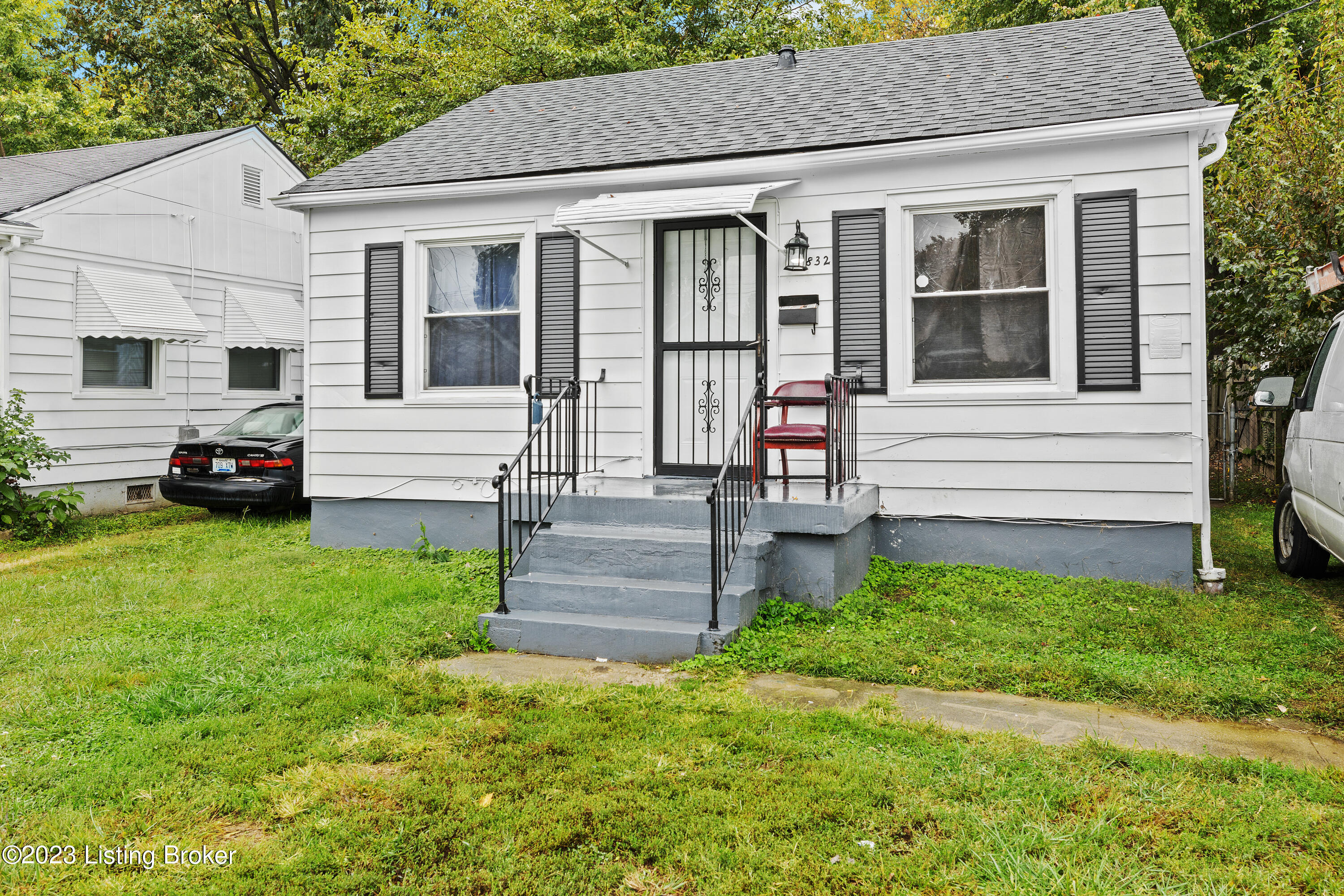 832 Camden Ave