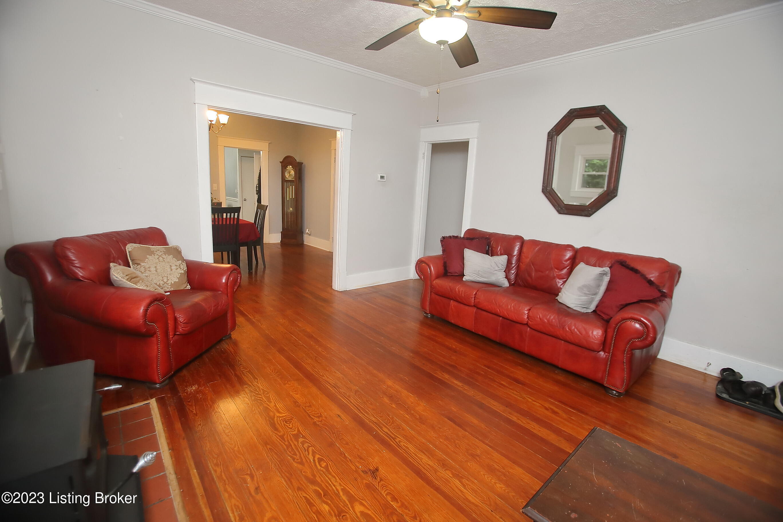 1720 Lakeside Dr