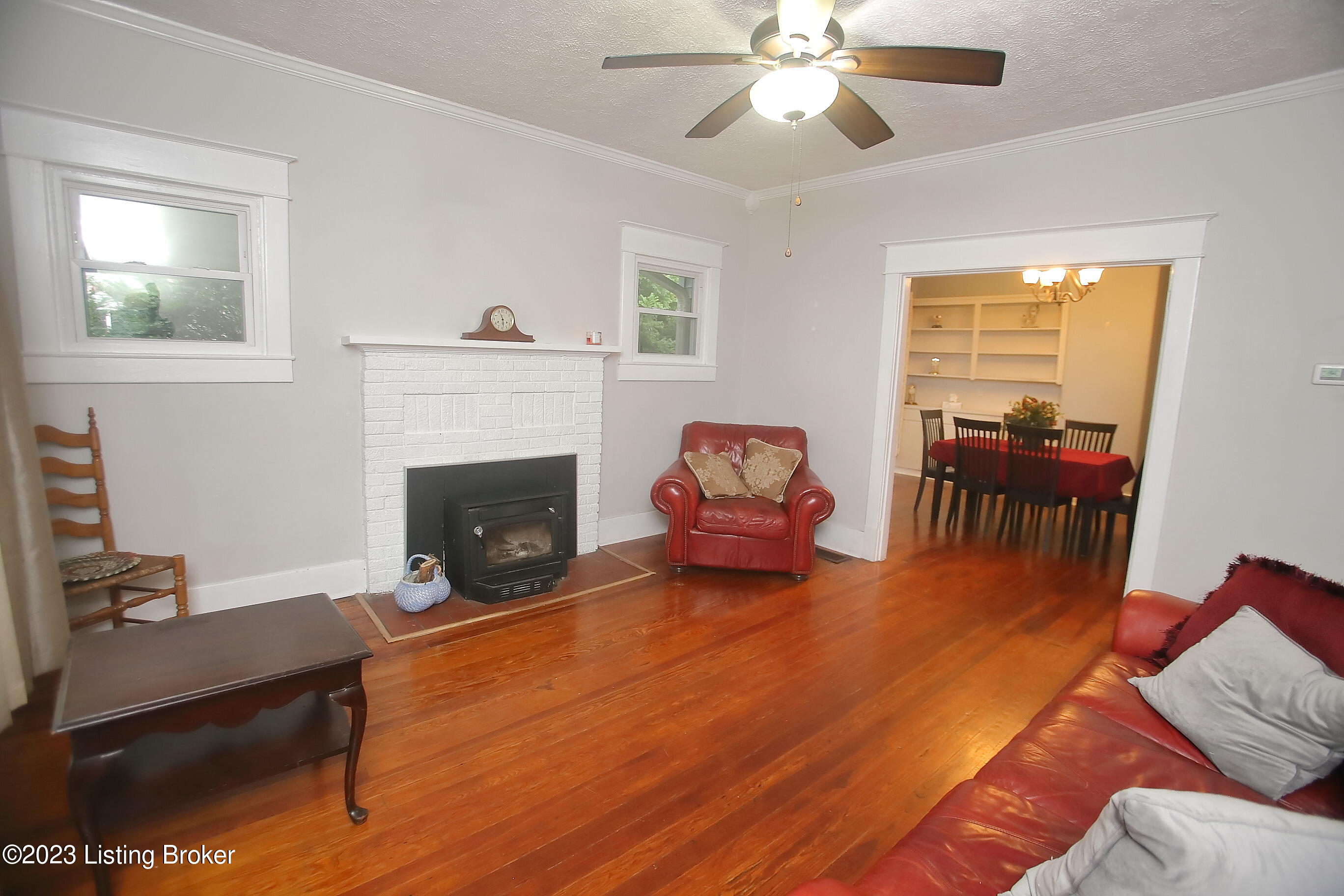 1720 Lakeside Dr