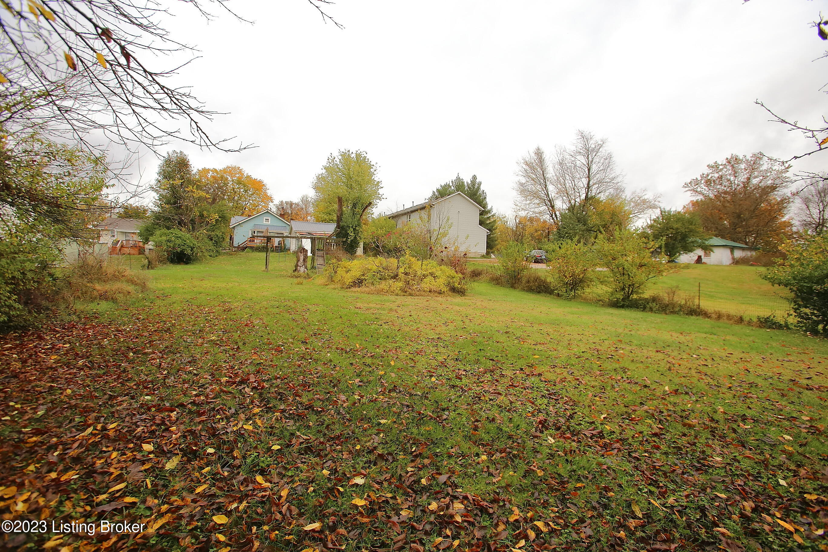 1720 Lakeside Dr
