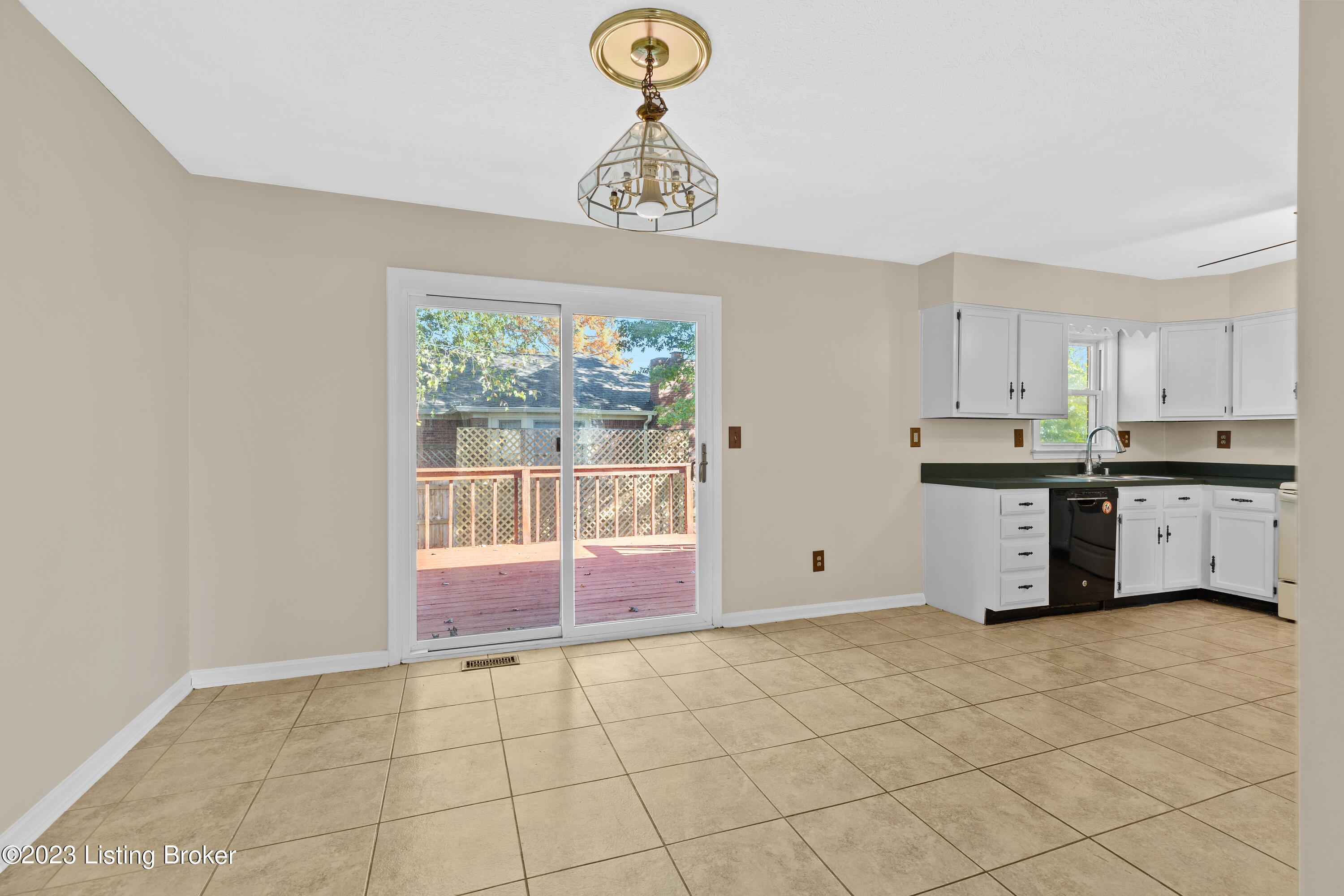 7013 Glendale Rd