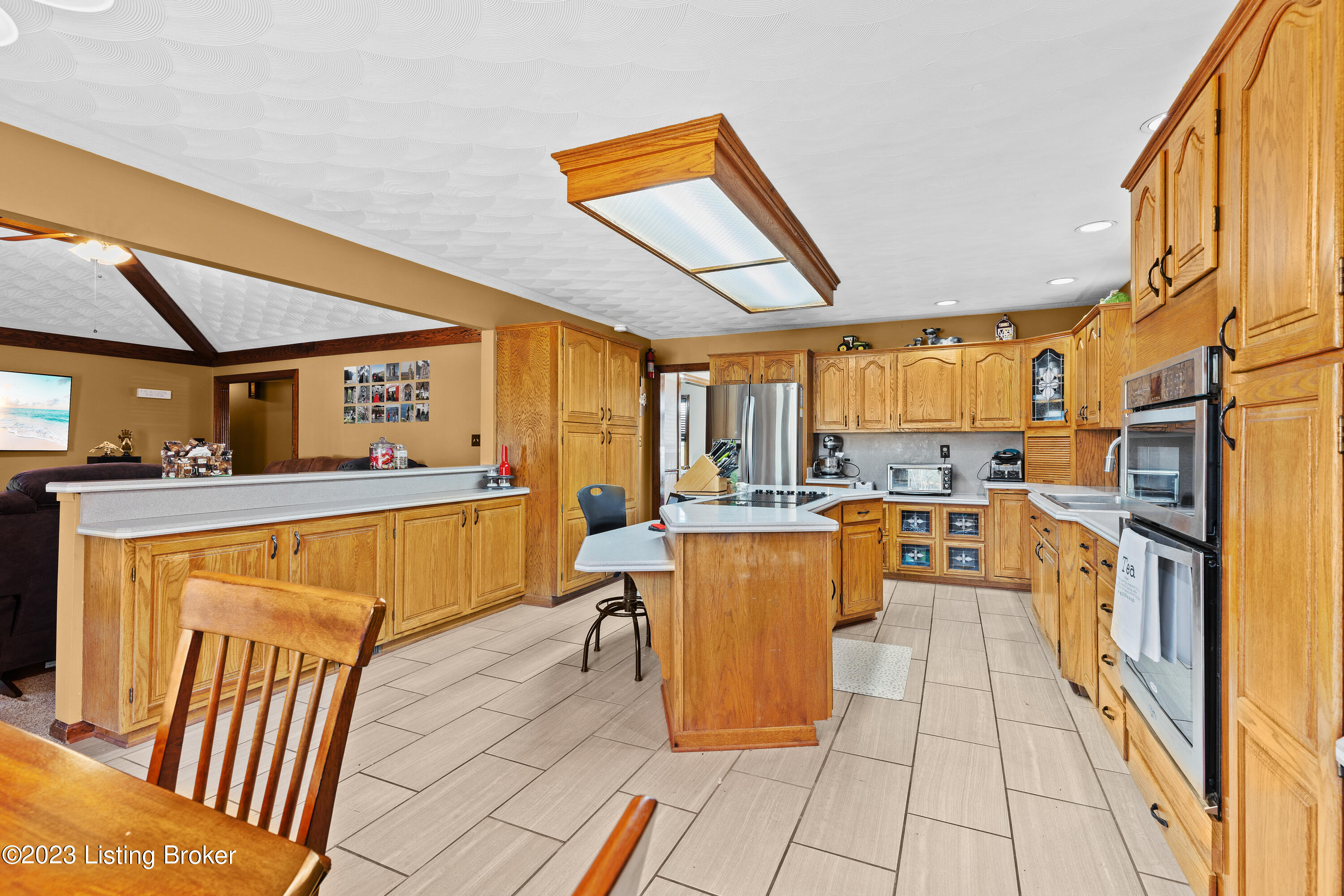 674 W Laurel River Dr