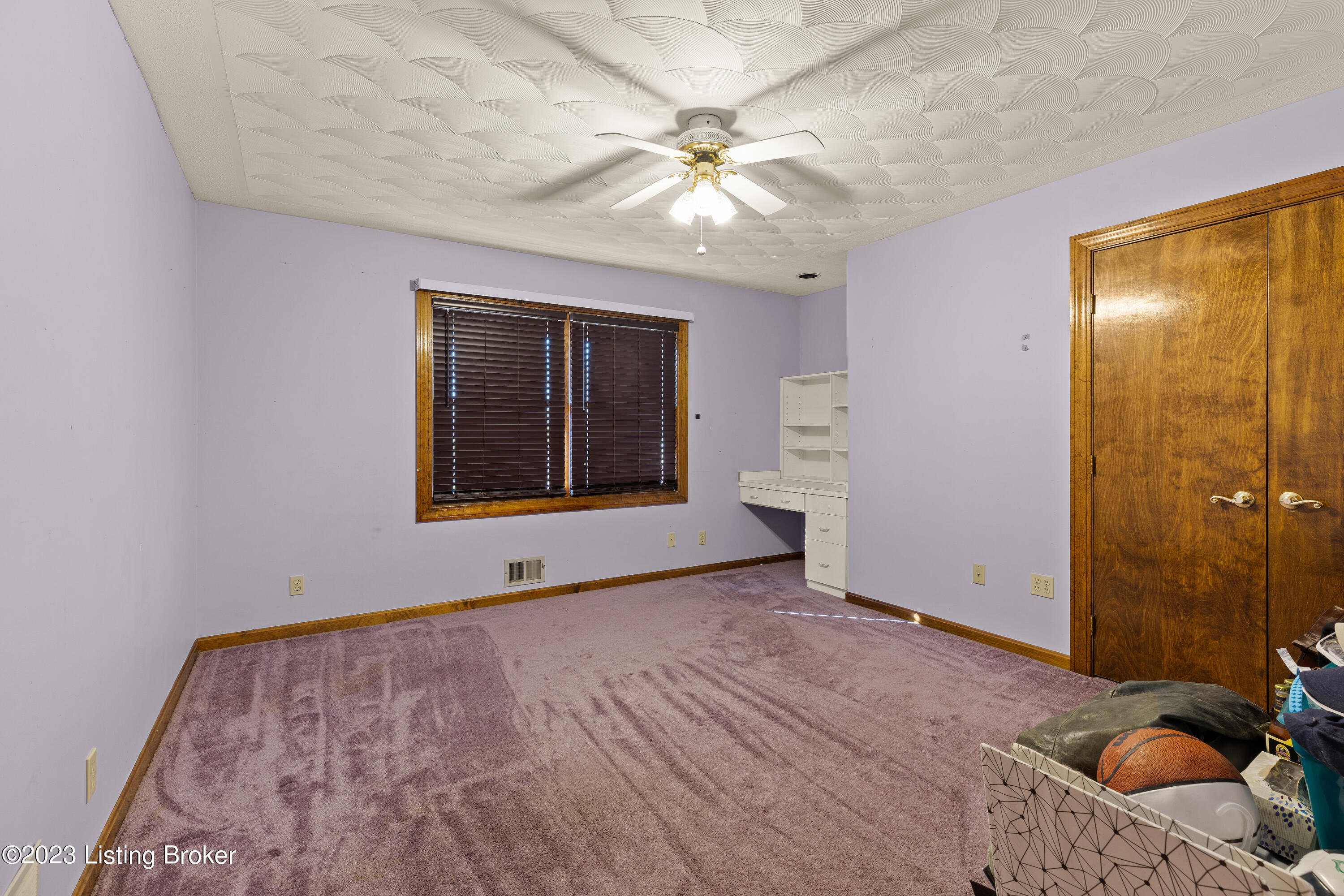 674 W Laurel River Dr