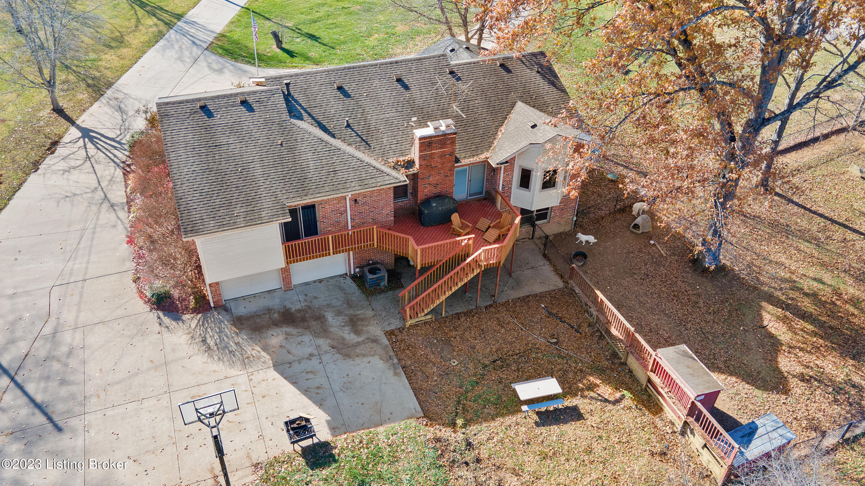 674 W Laurel River Dr