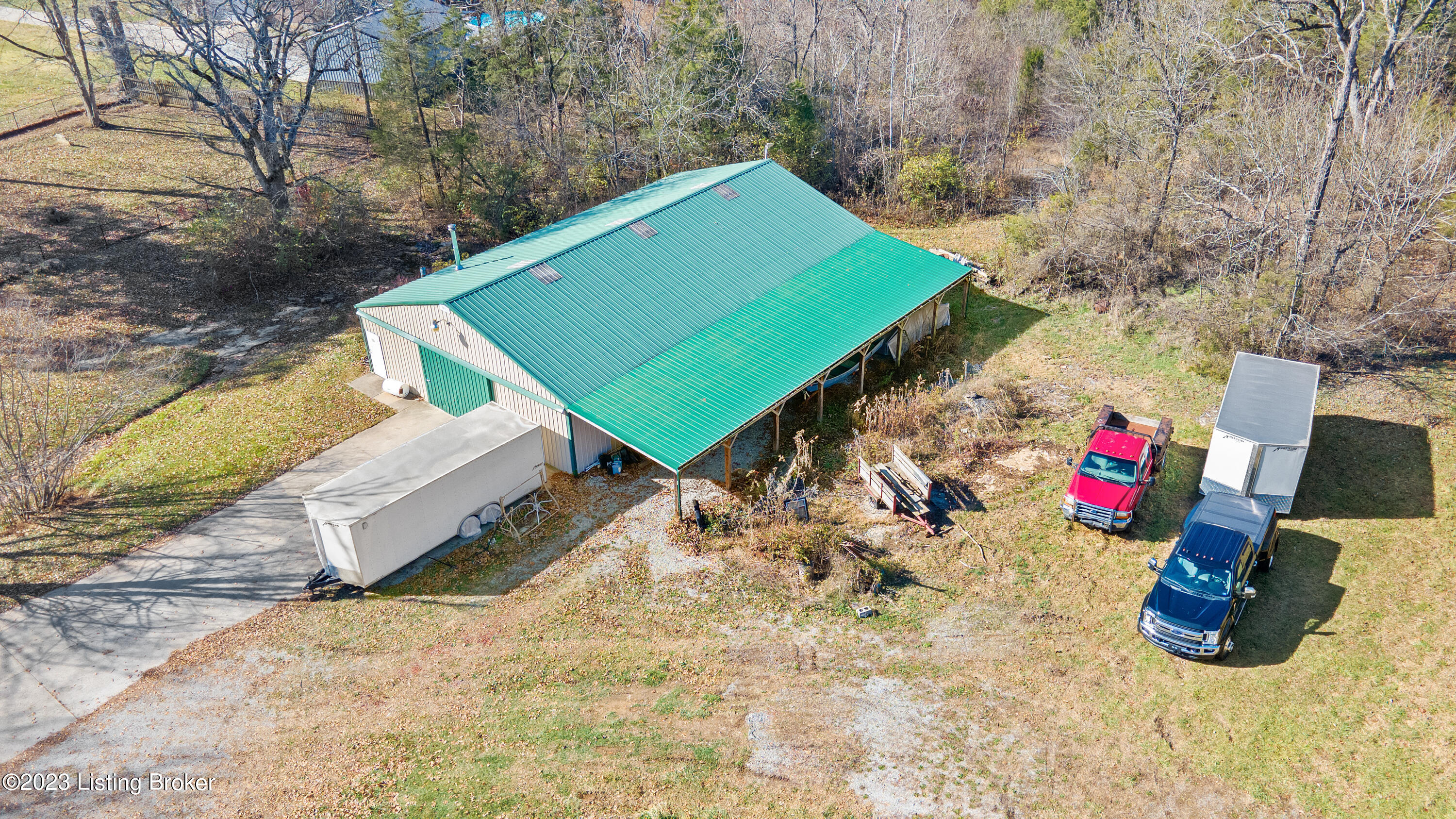 674 W Laurel River Dr