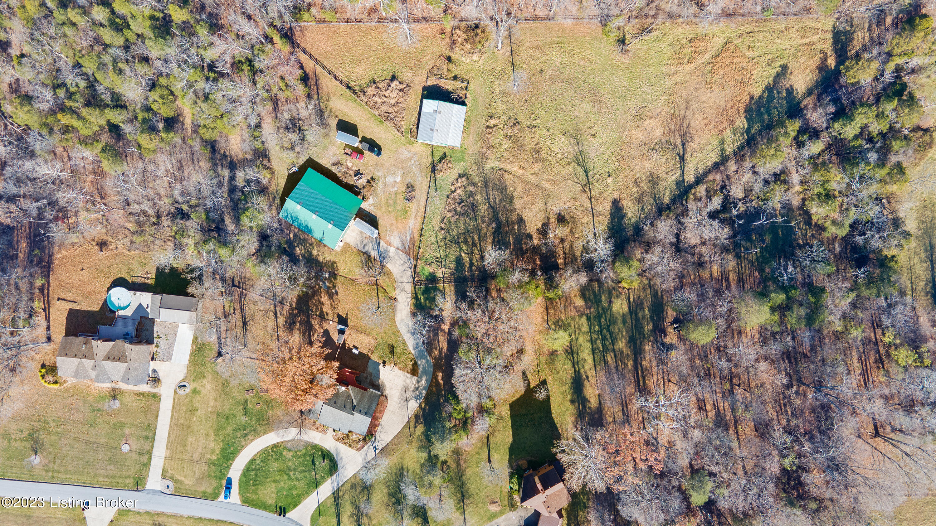 674 W Laurel River Dr