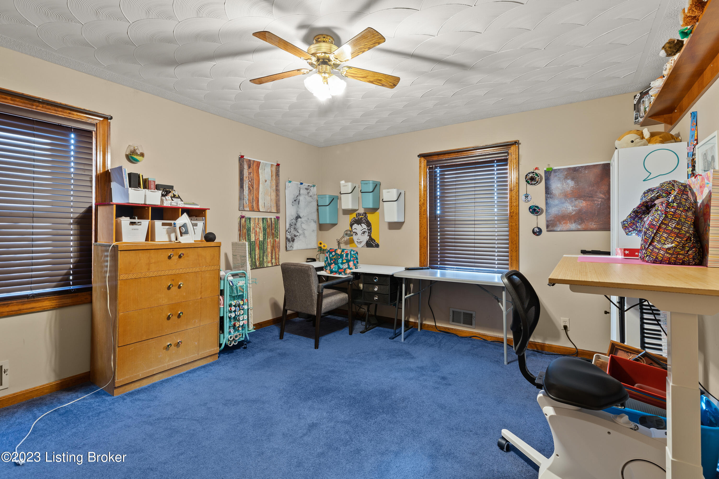 674 W Laurel River Dr