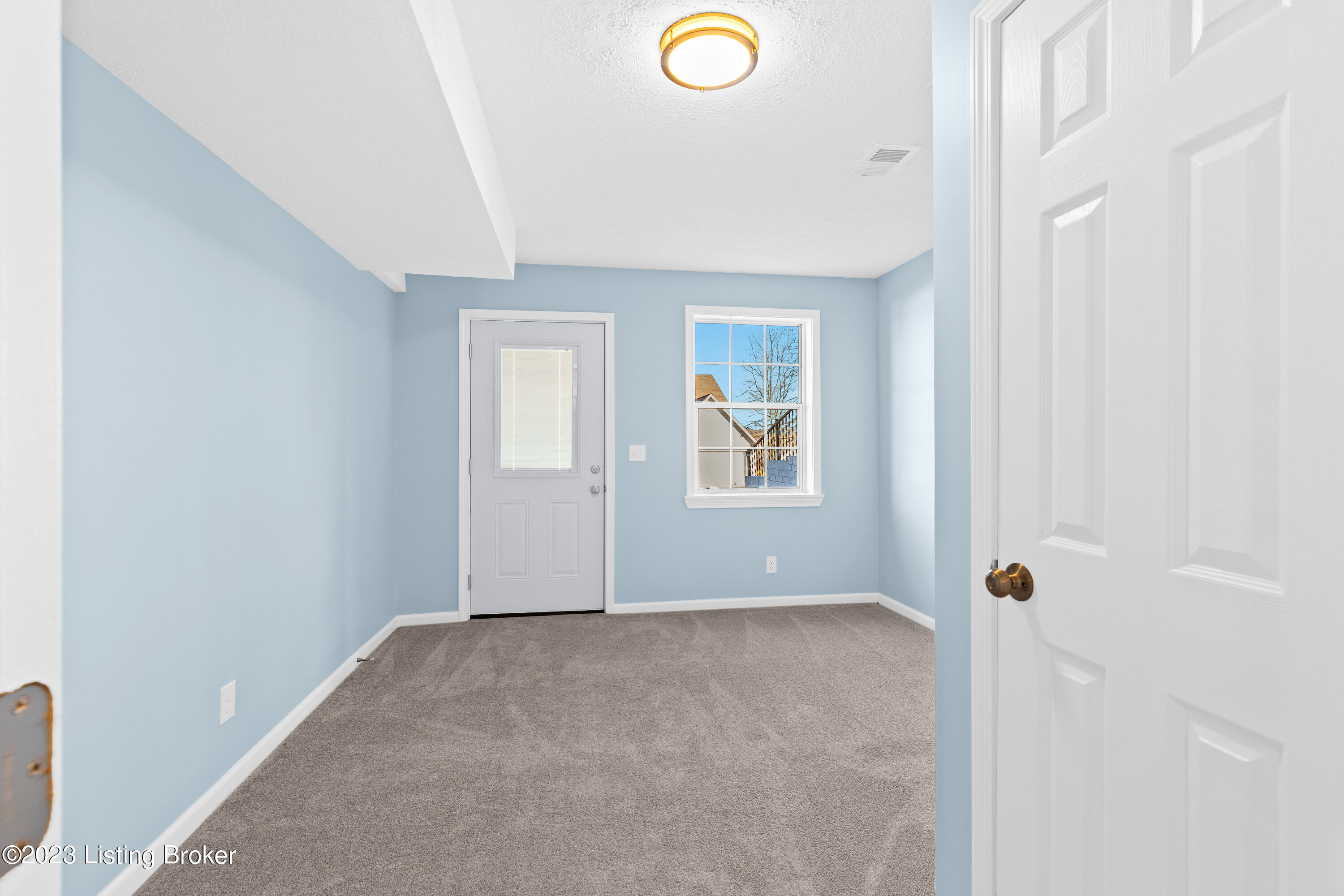 118 Joy Ct