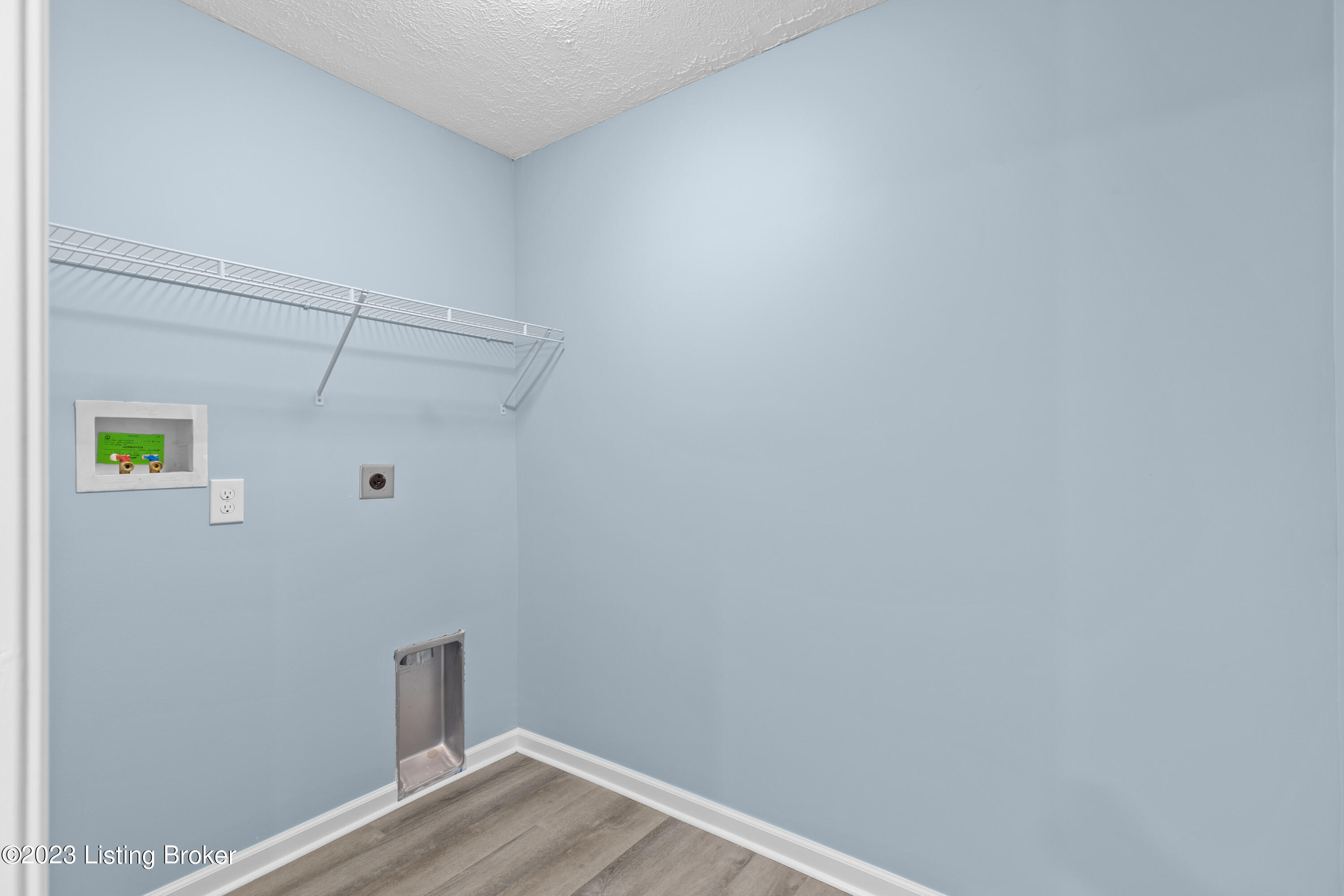 118 Joy Ct