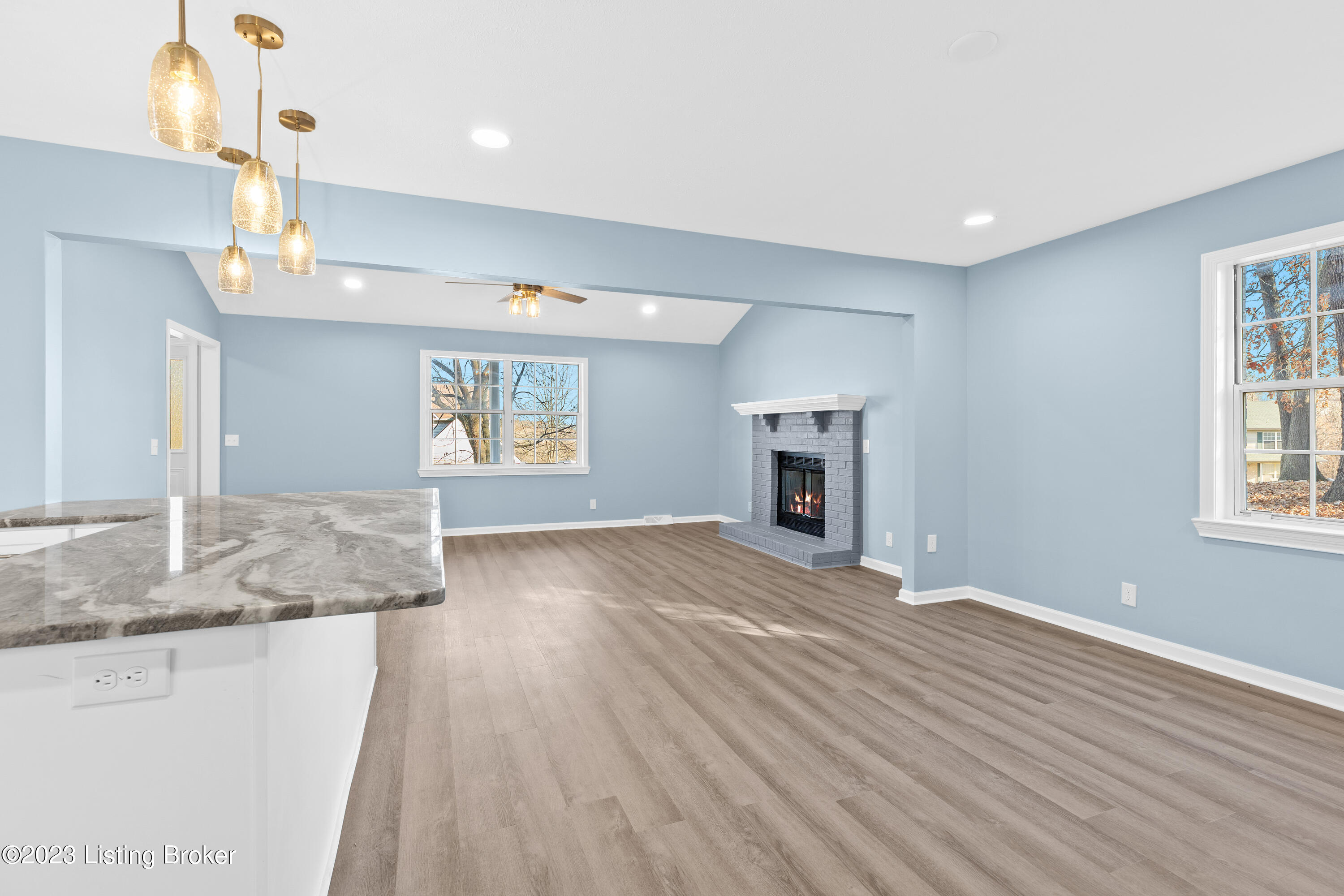 118 Joy Ct