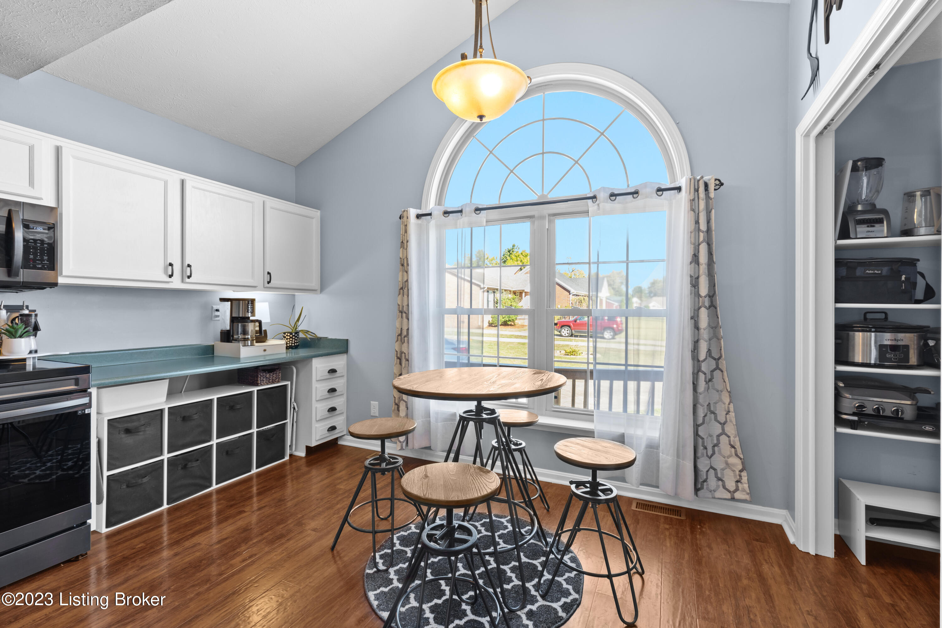 8406 Dalton Ridge Pl