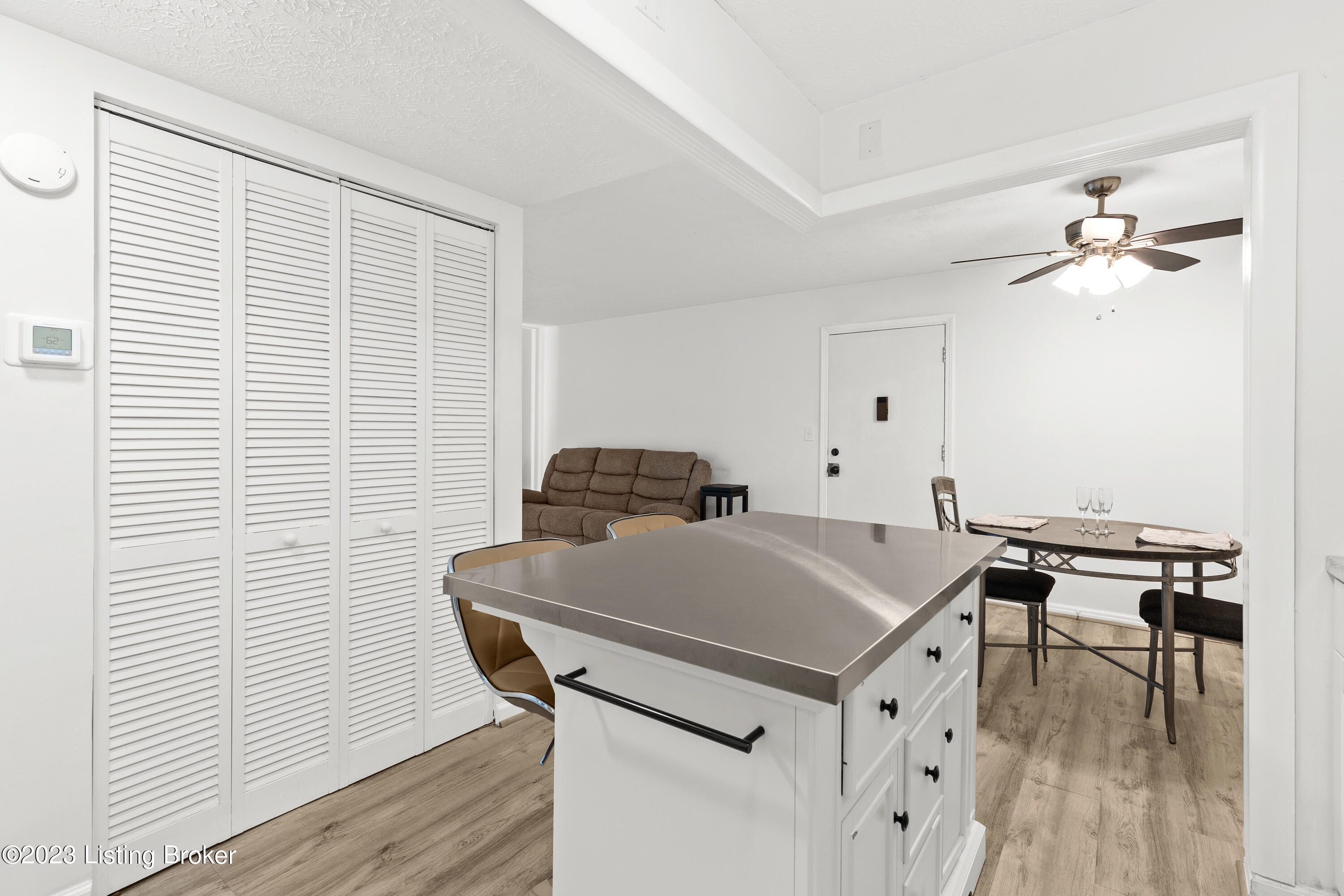 7050 Wildwood Cir, 98