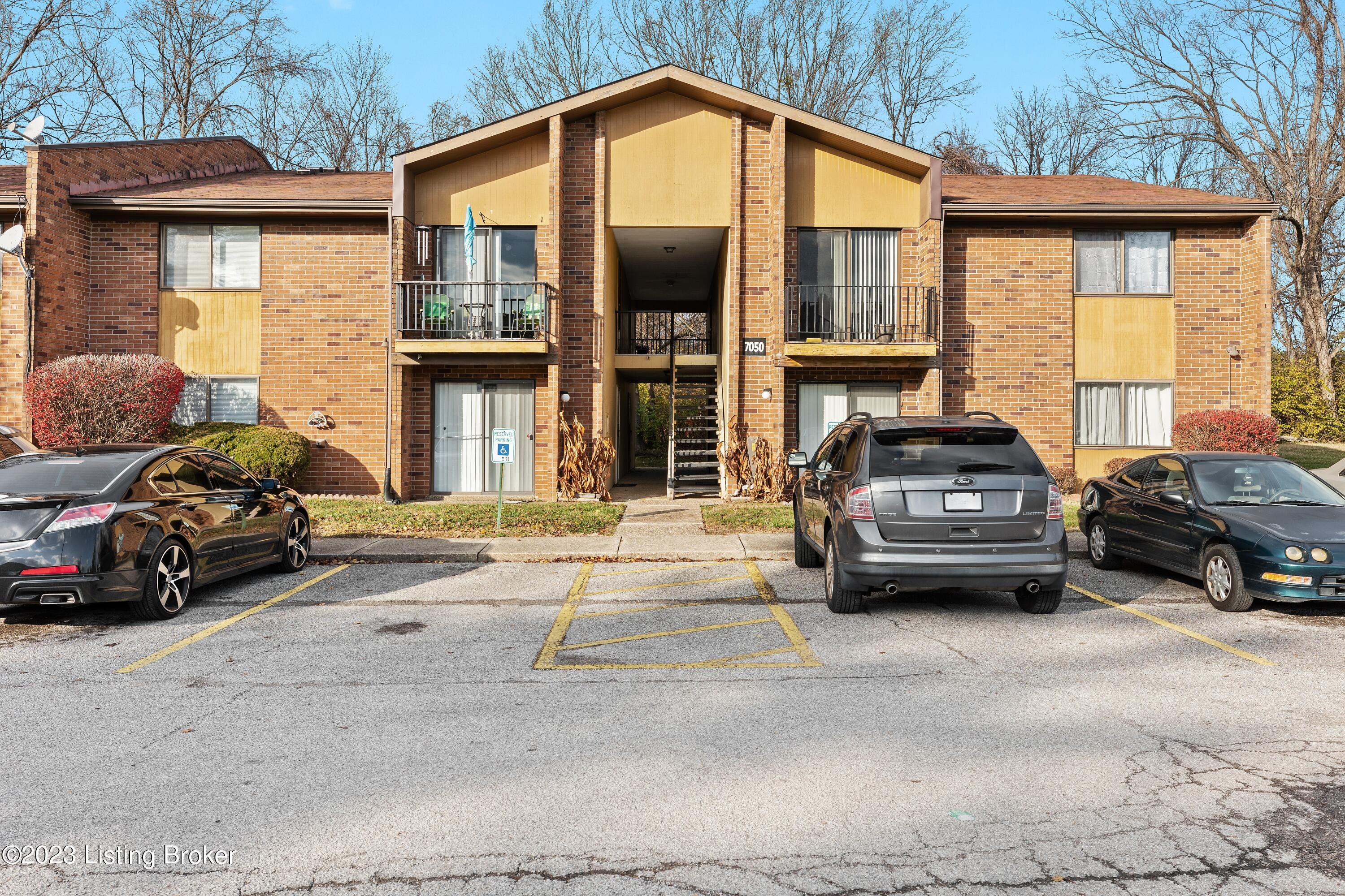 7050 Wildwood Cir, 98