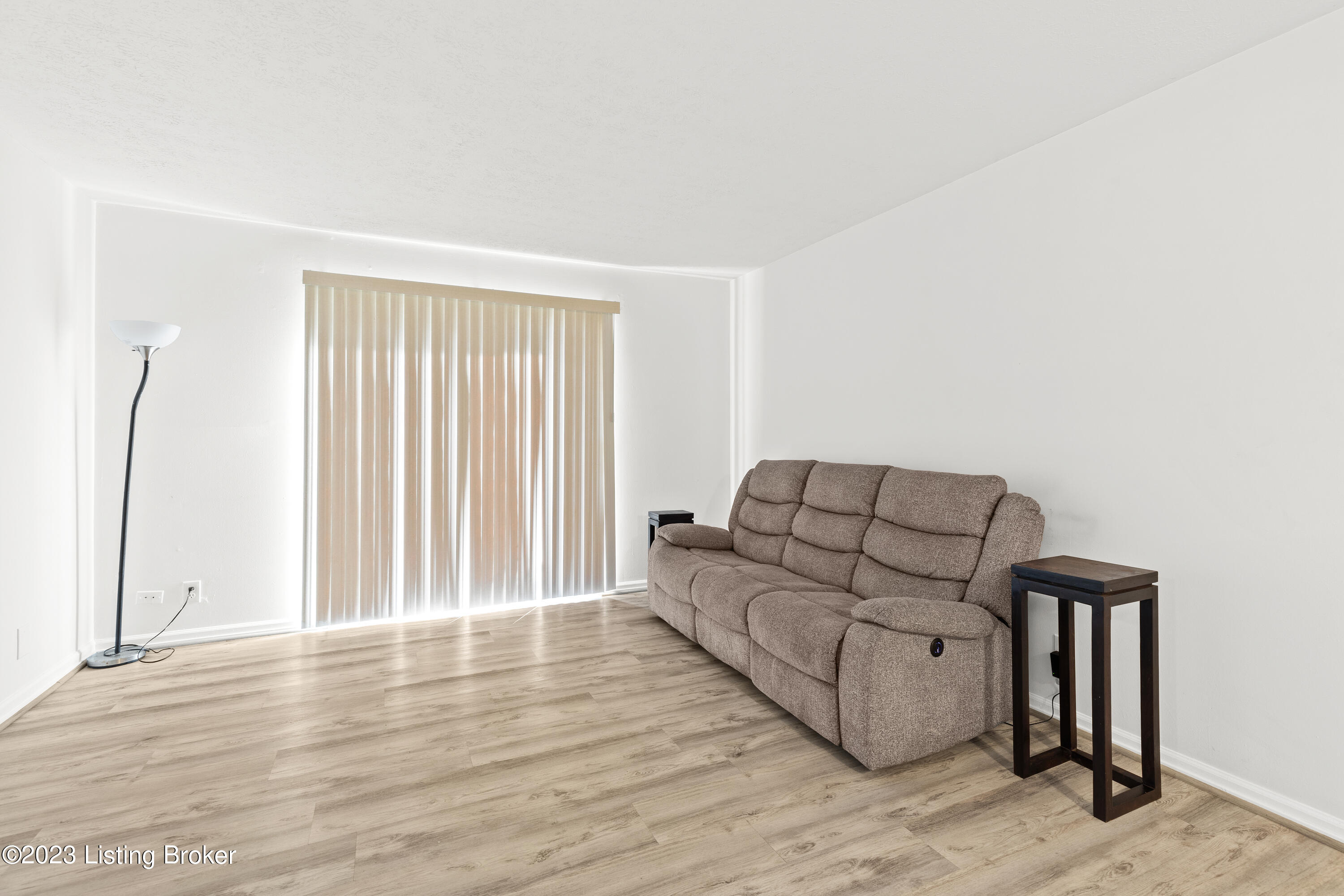 7050 Wildwood Cir, 98