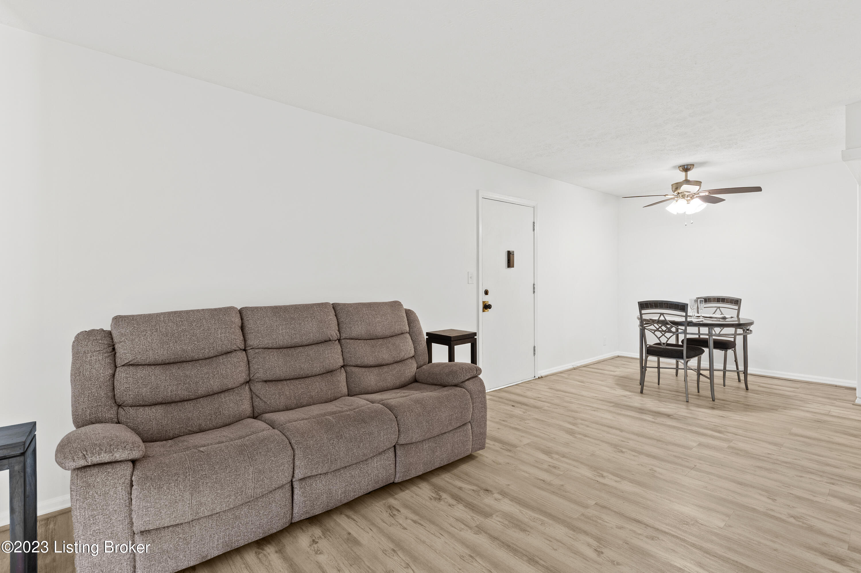 7050 Wildwood Cir, 98