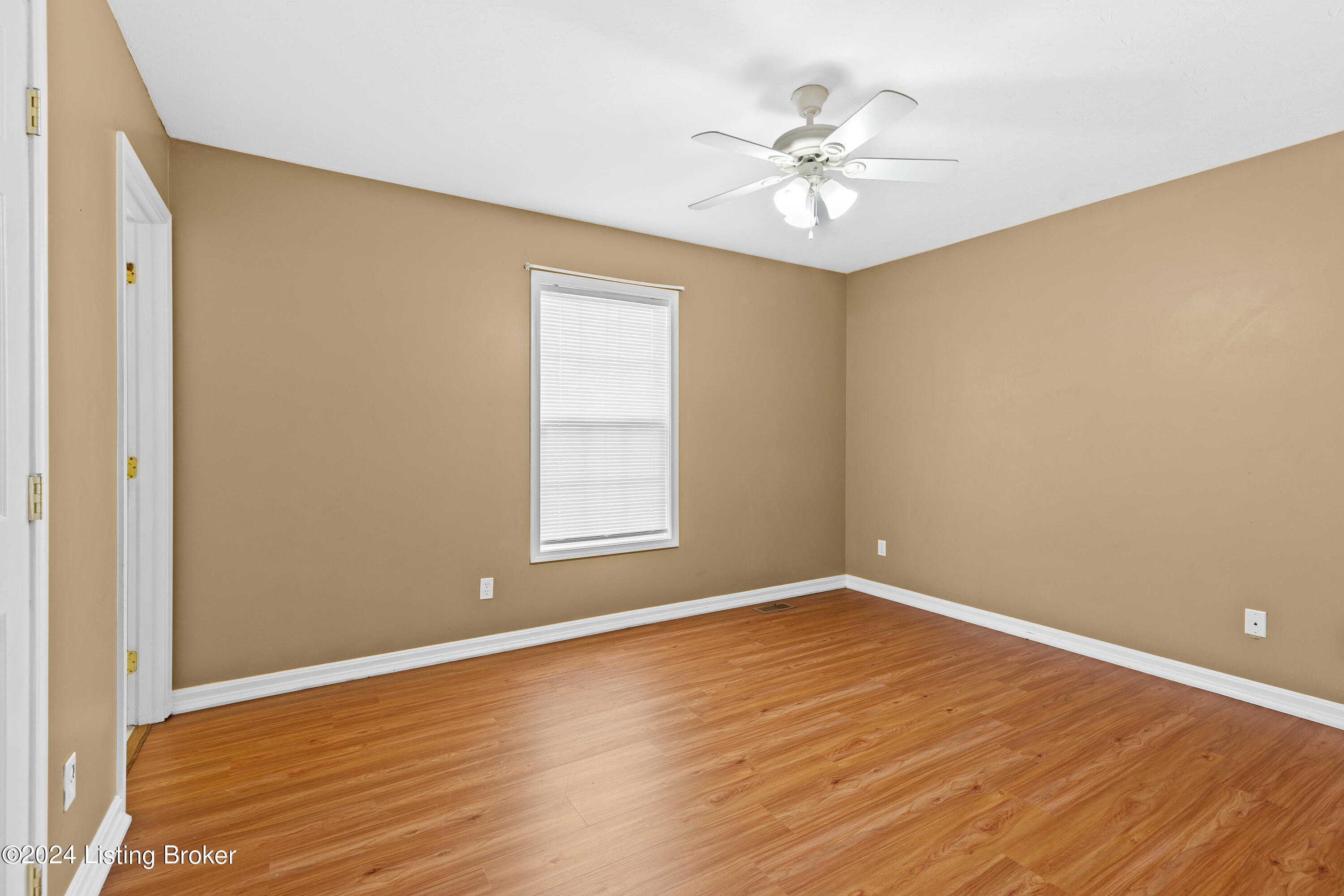 187 Meadow Park Ct