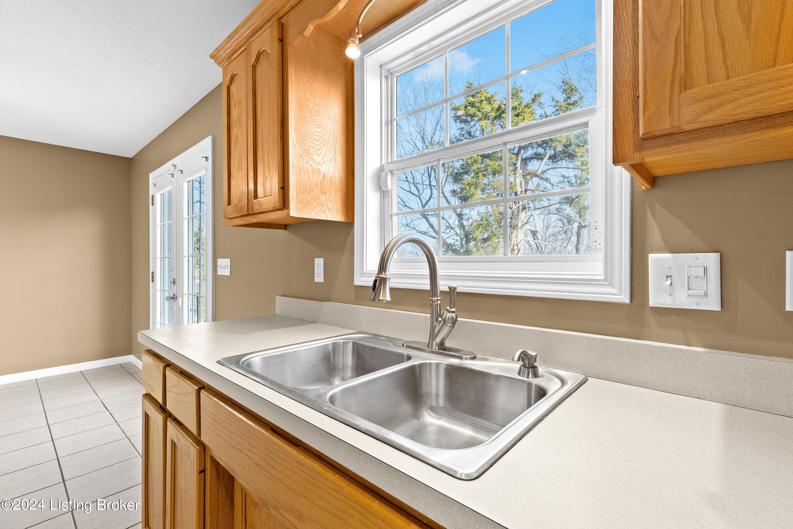 187 Meadow Park Ct