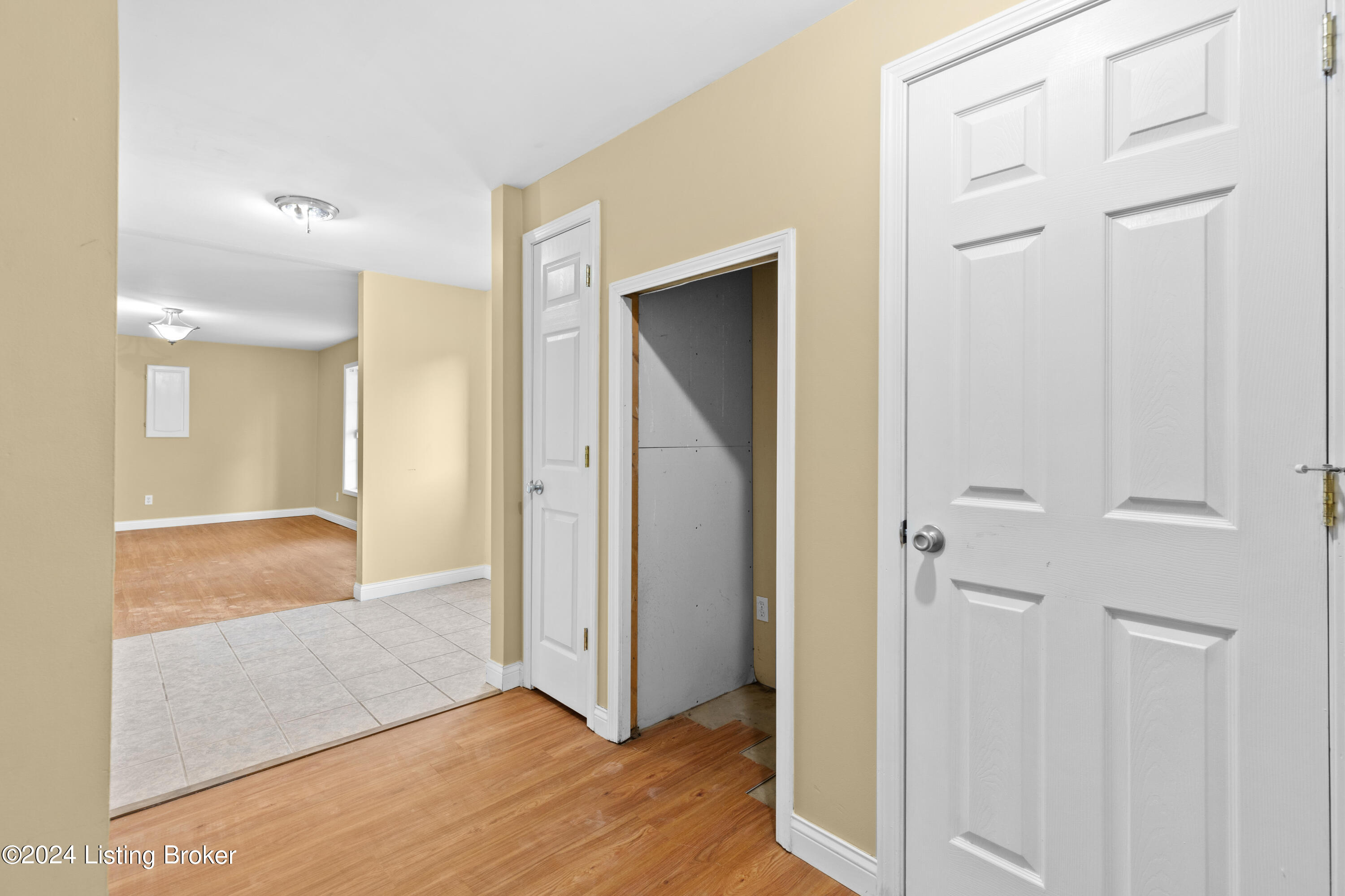 187 Meadow Park Ct