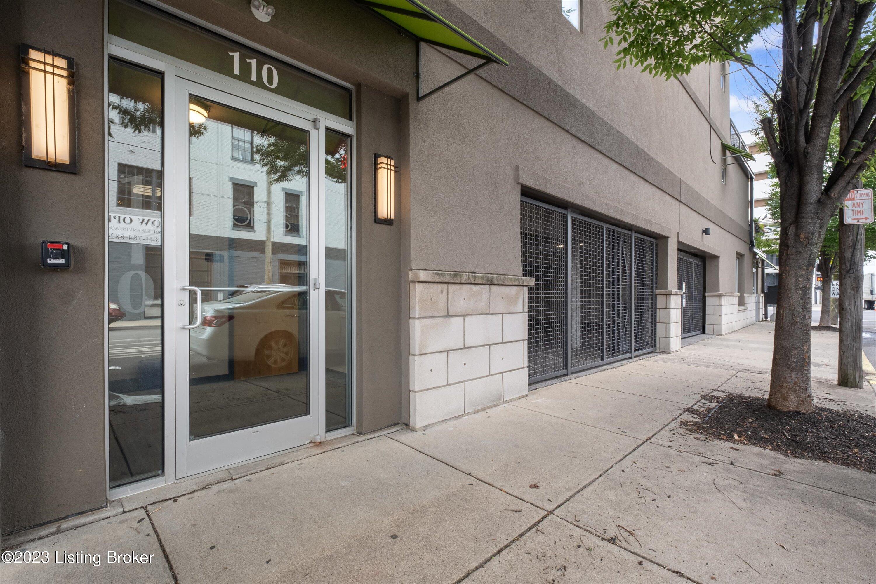 110 S Campbell St, 407