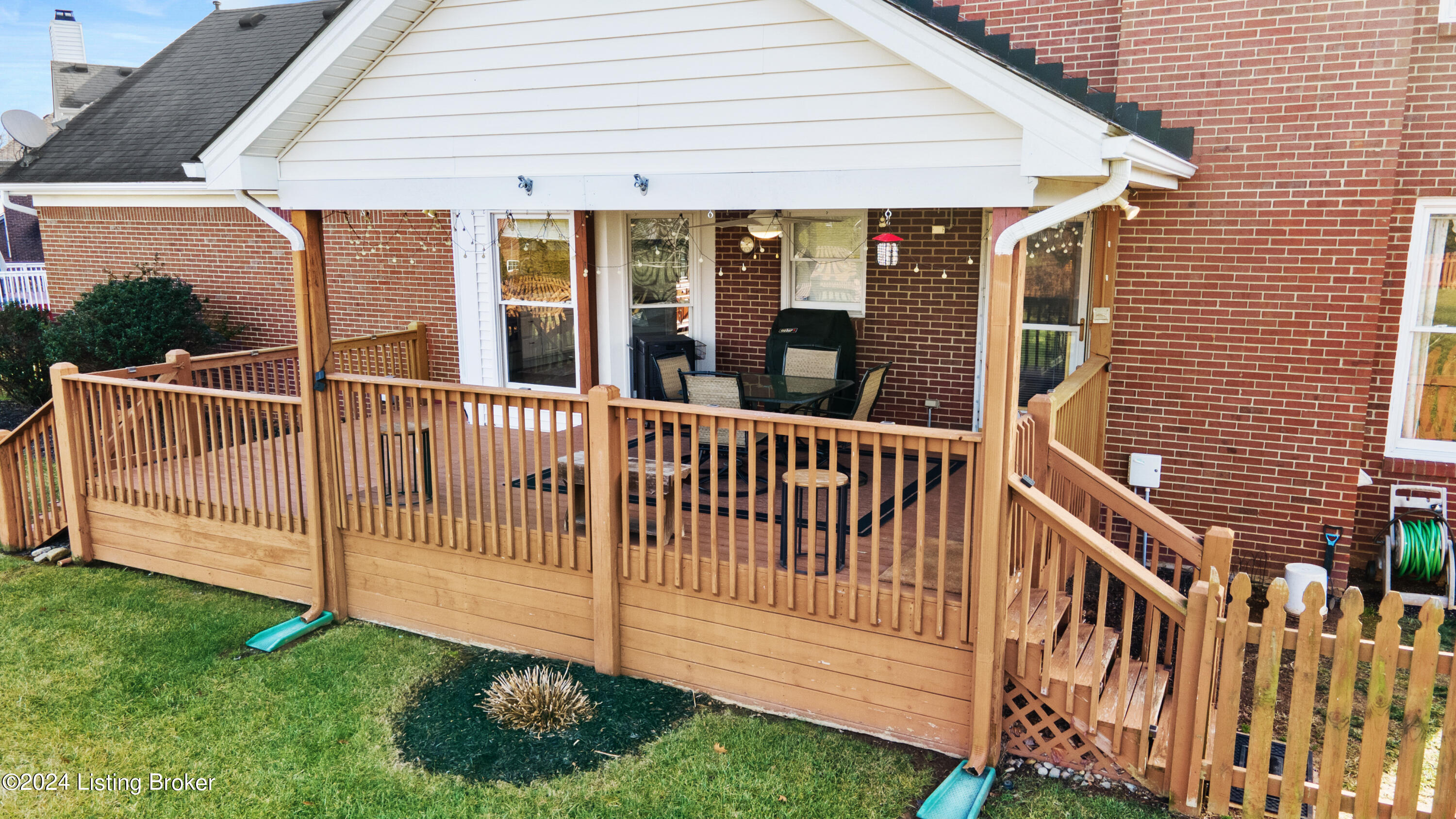 4305 Wooded Bend Way