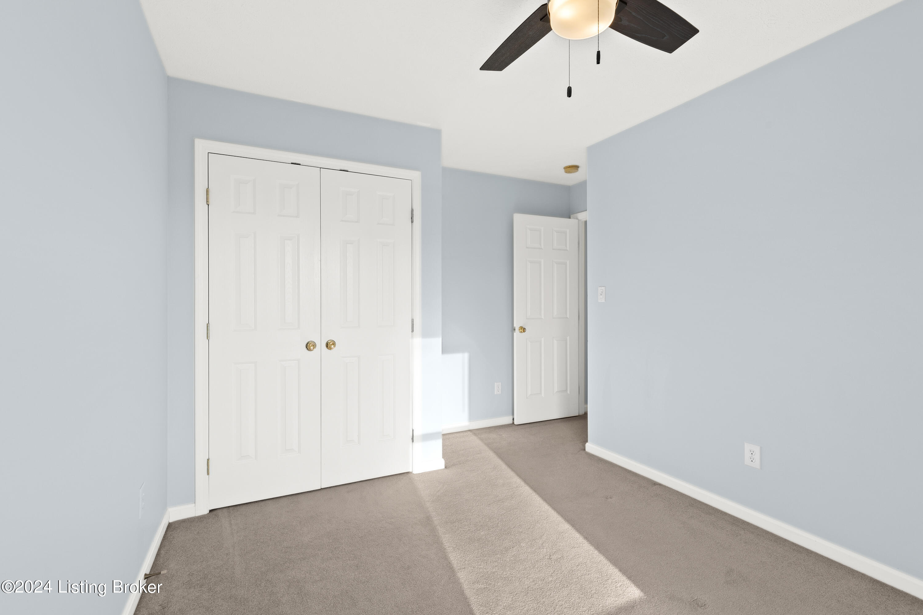 4305 Wooded Bend Way