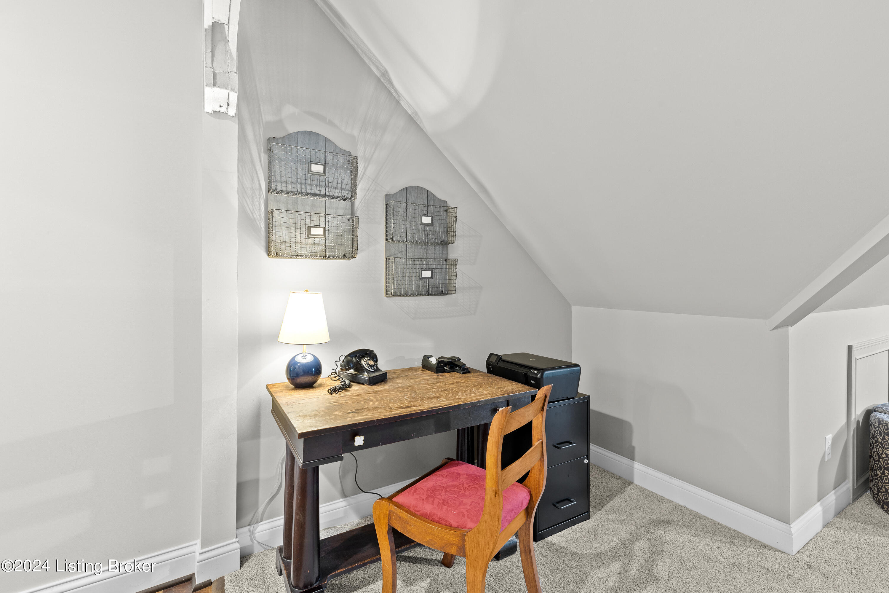 10507 Holly Berry Dr