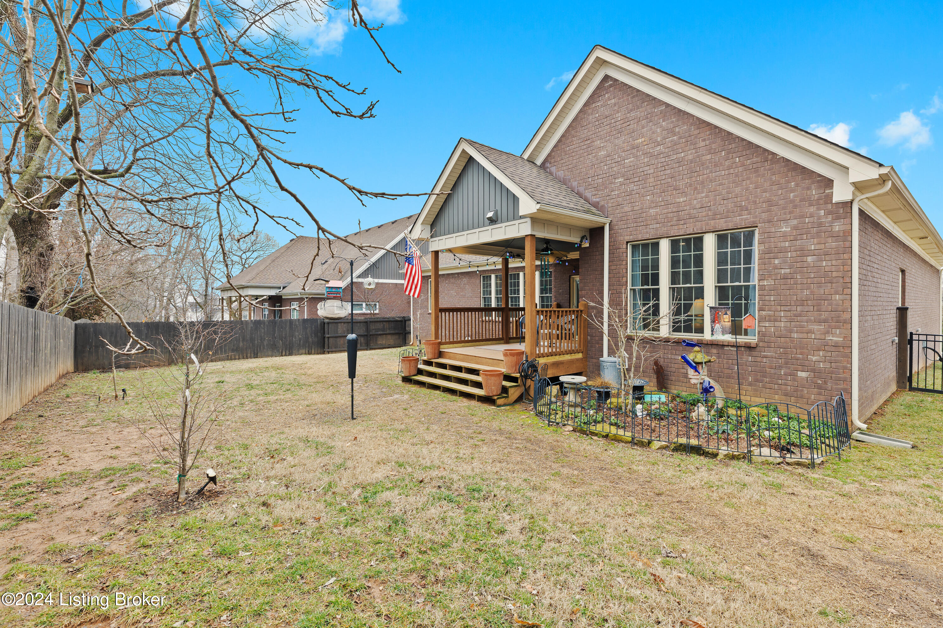 10507 Holly Berry Dr