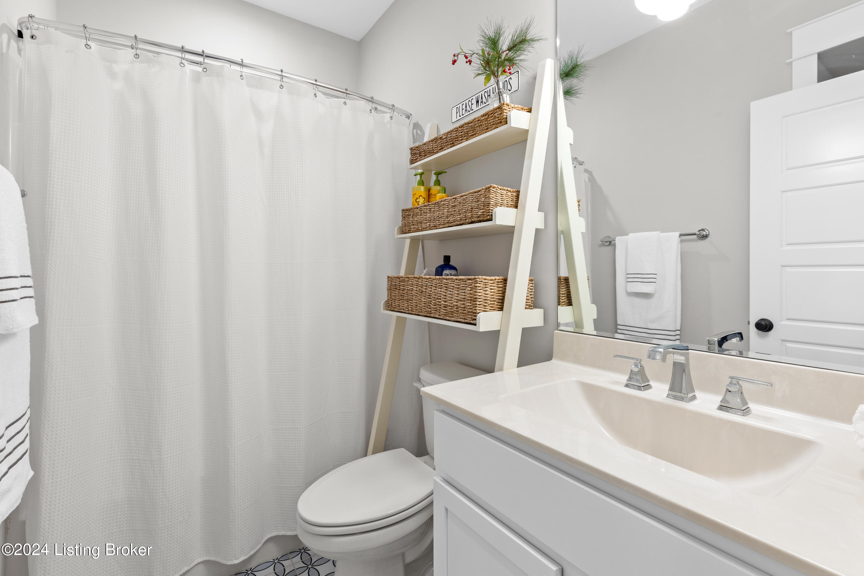 10507 Holly Berry Dr