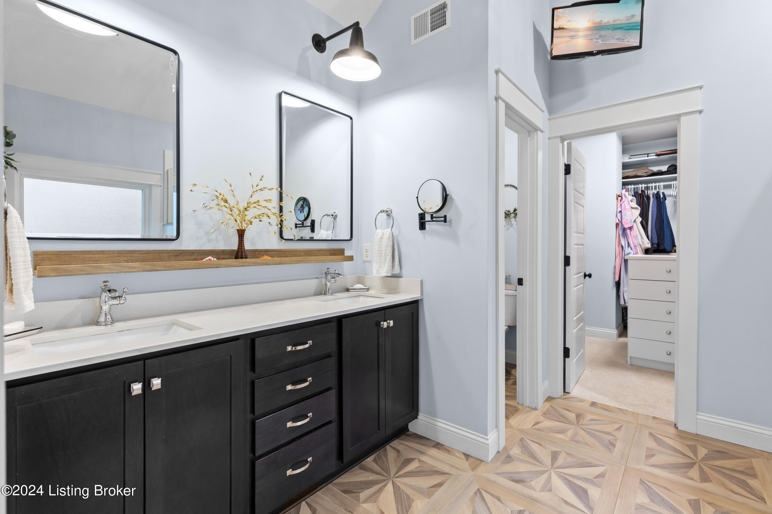 10507 Holly Berry Dr