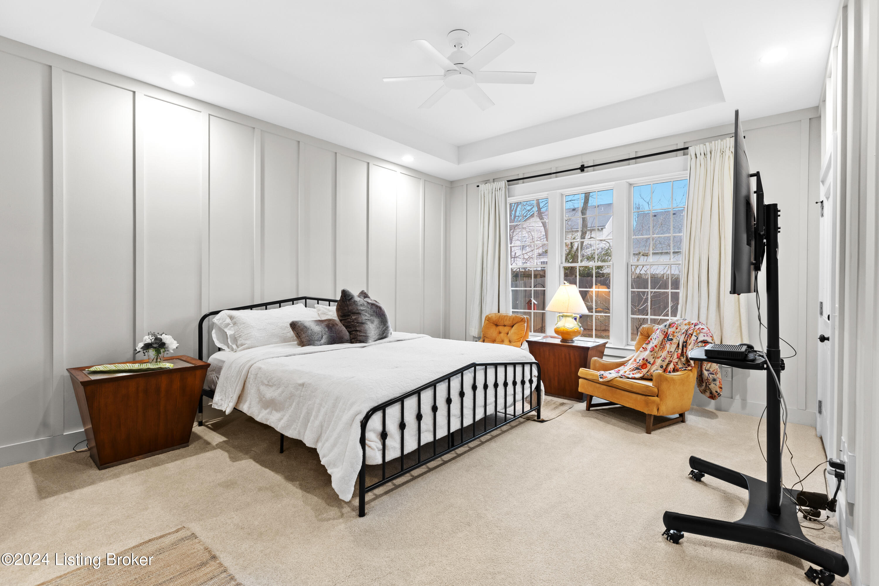 10507 Holly Berry Dr