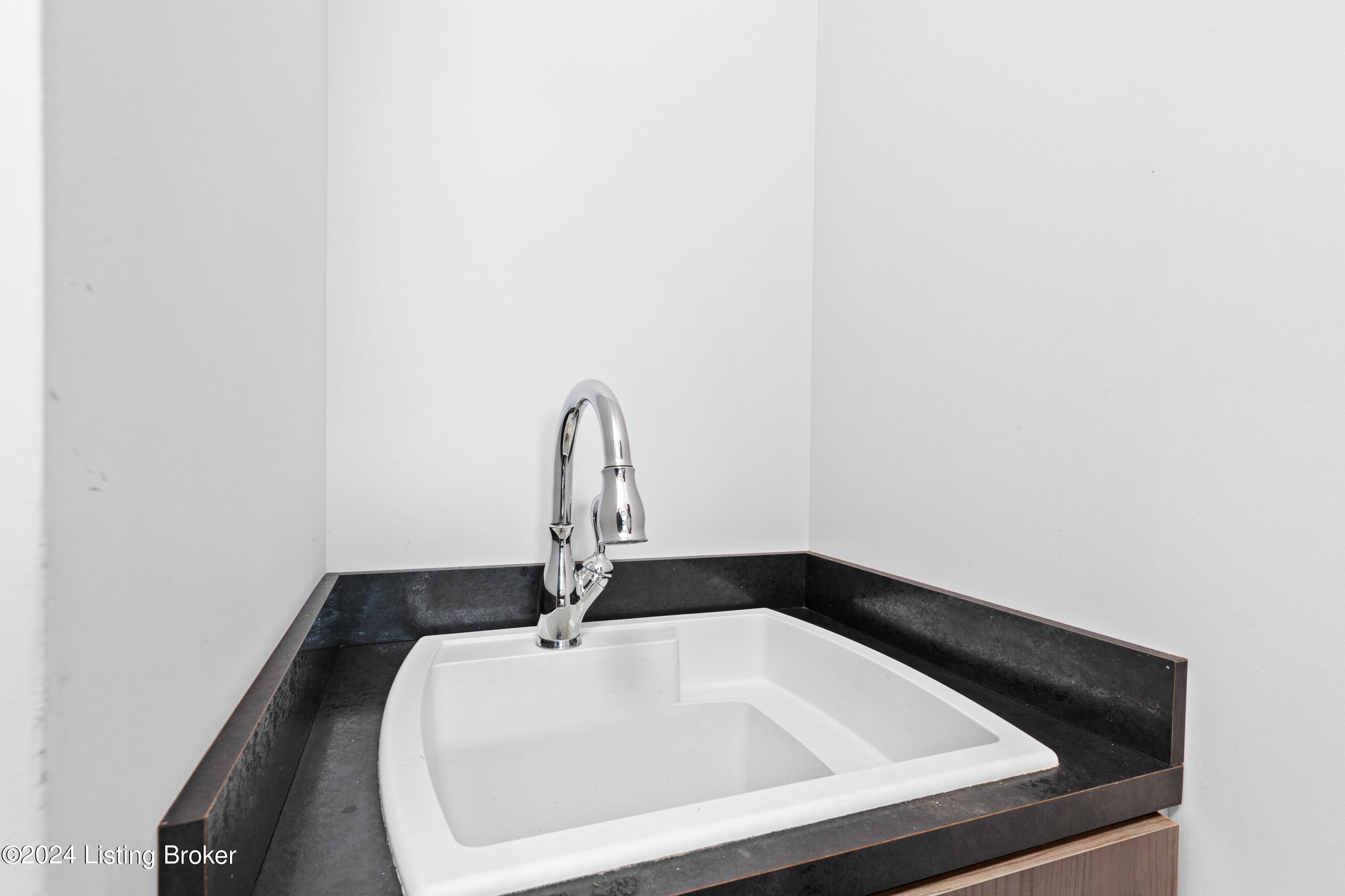 10507 Holly Berry Dr