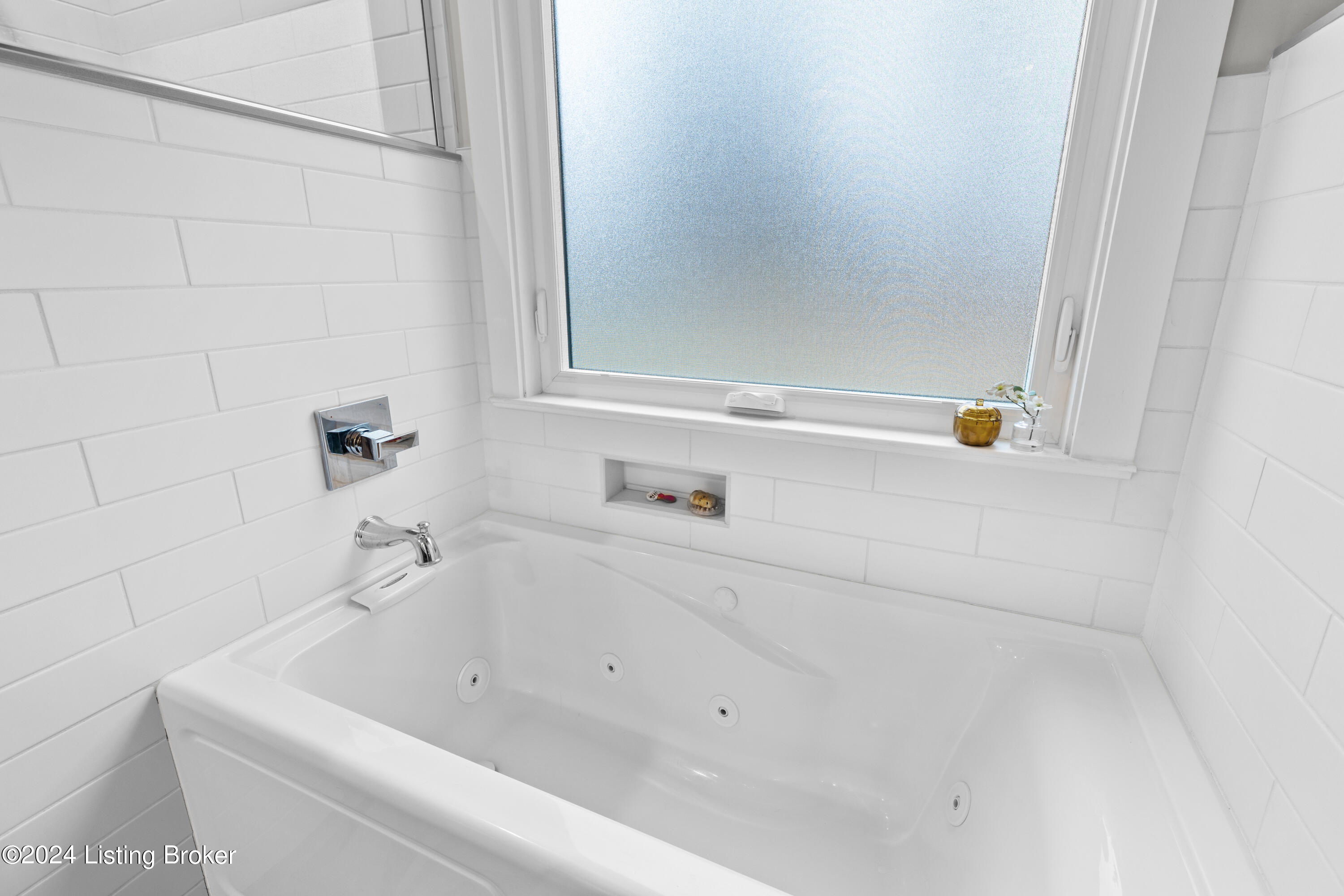 10507 Holly Berry Dr