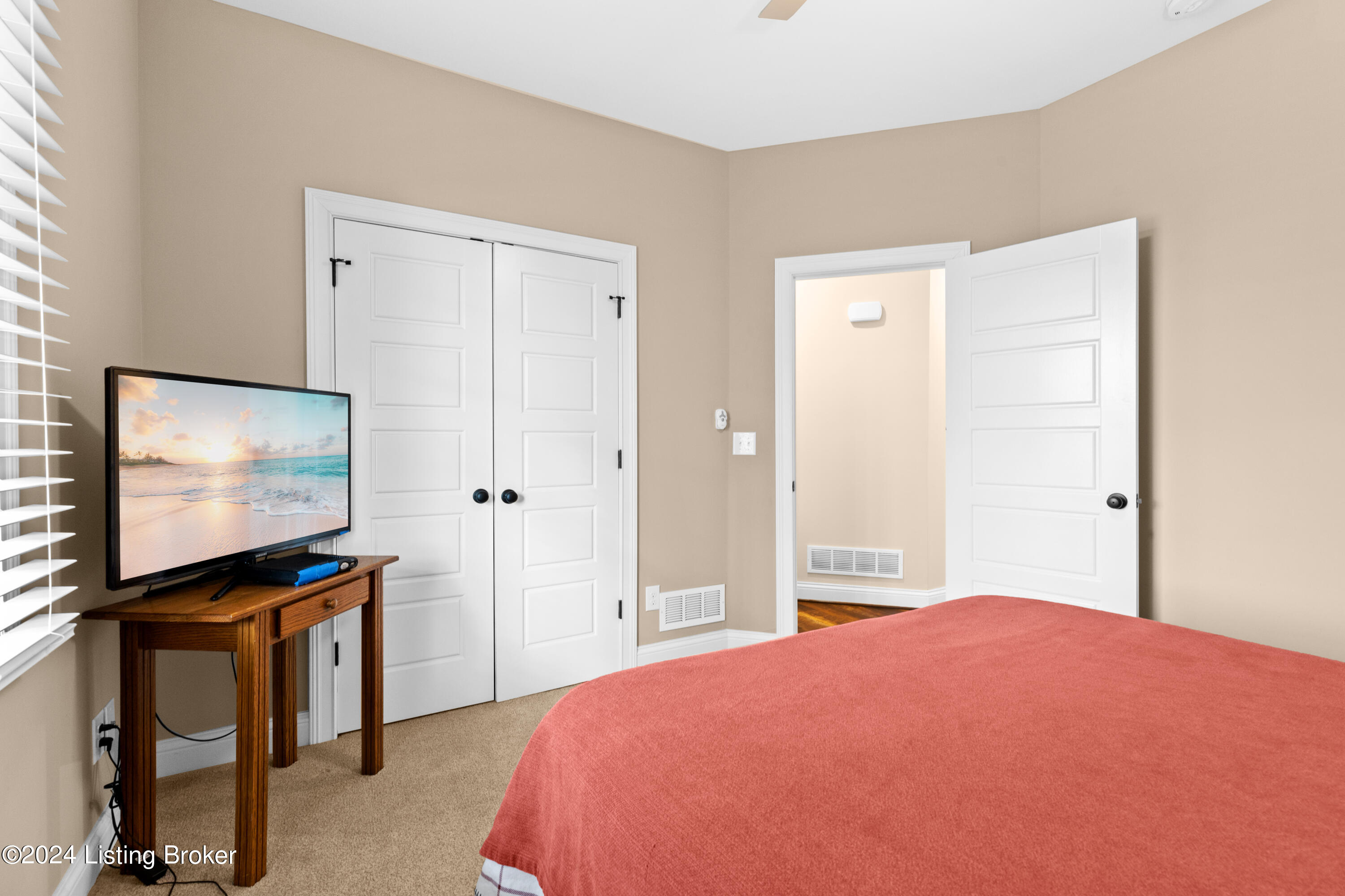 10507 Holly Berry Dr