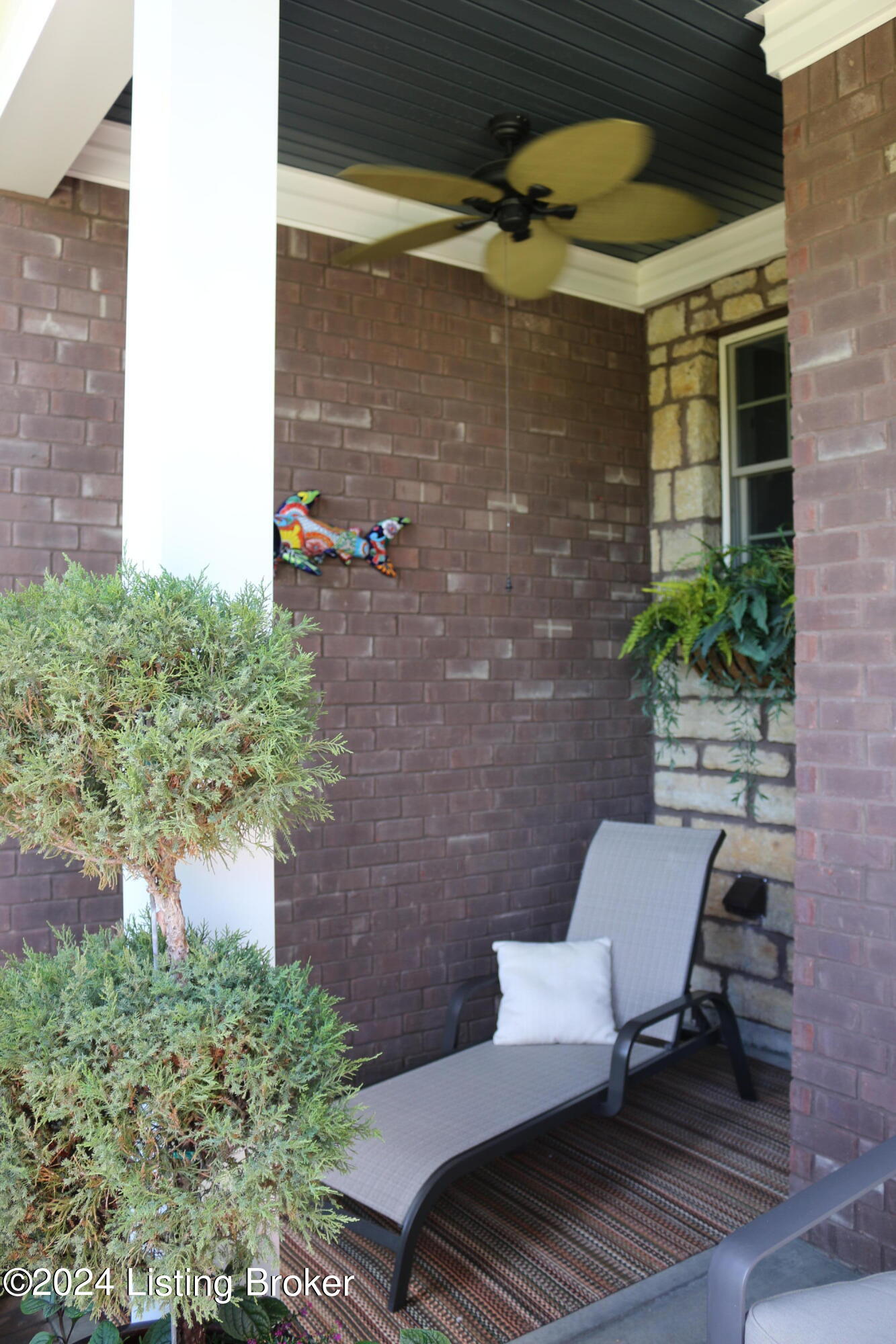 10507 Holly Berry Dr