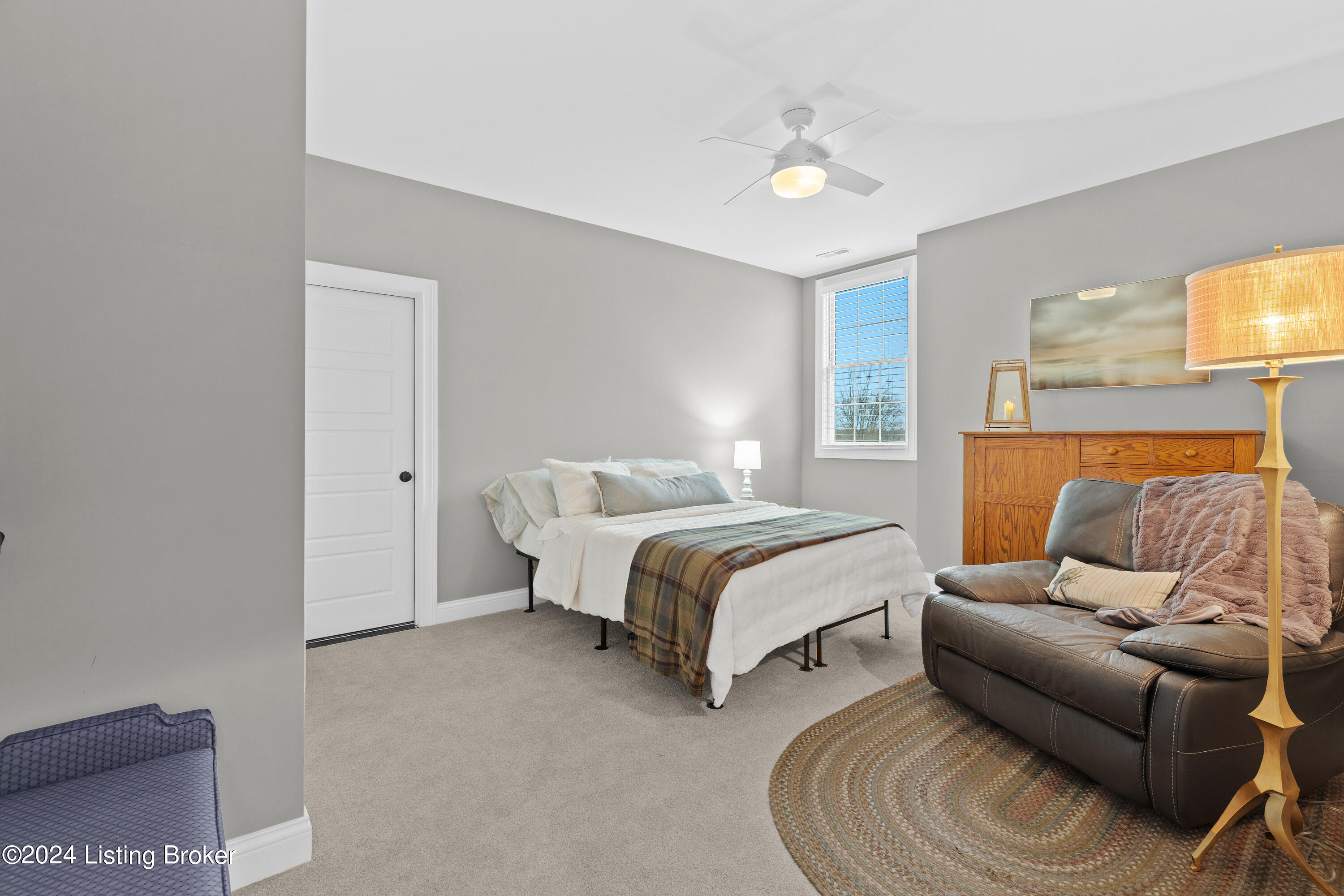 10507 Holly Berry Dr