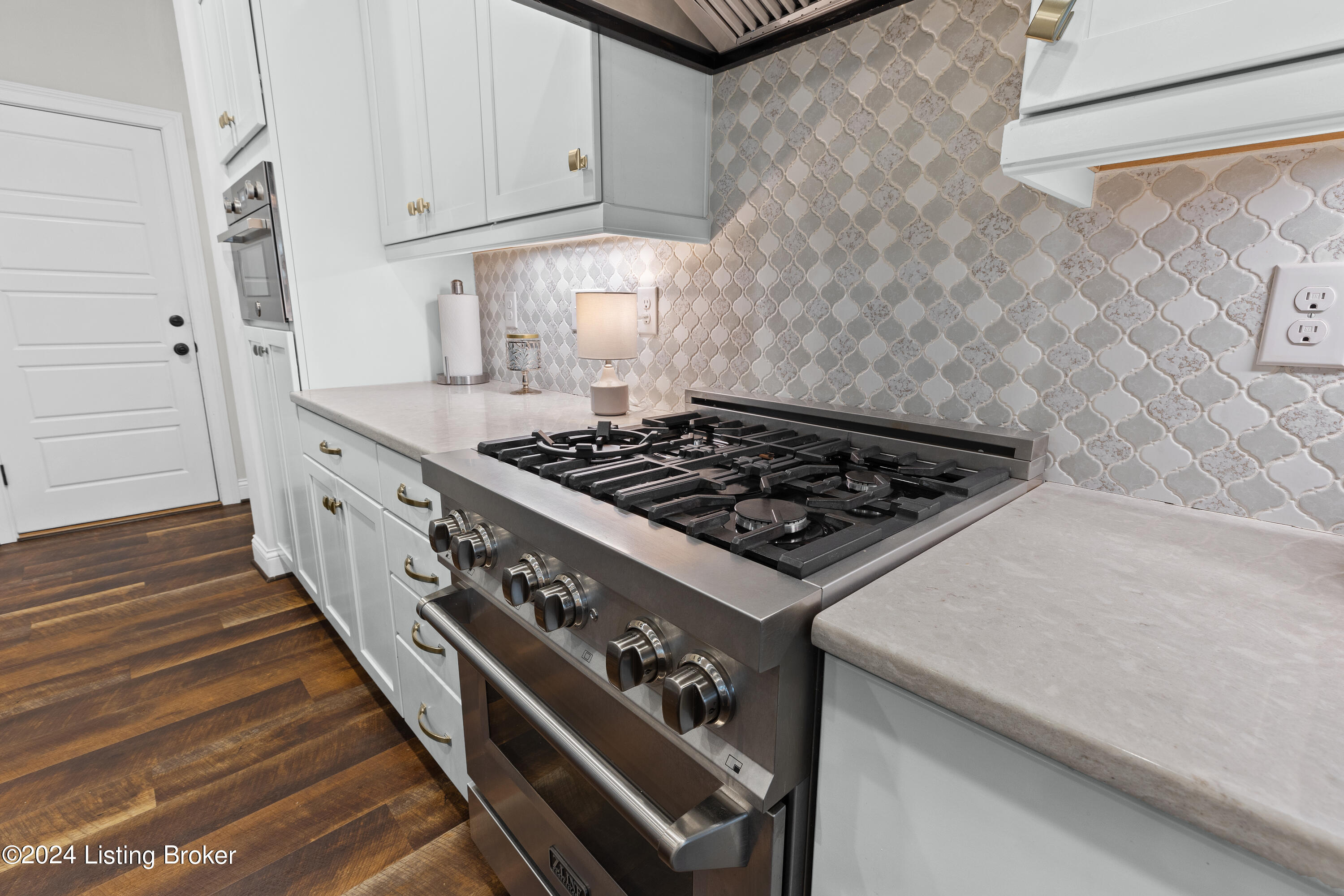 10507 Holly Berry Dr