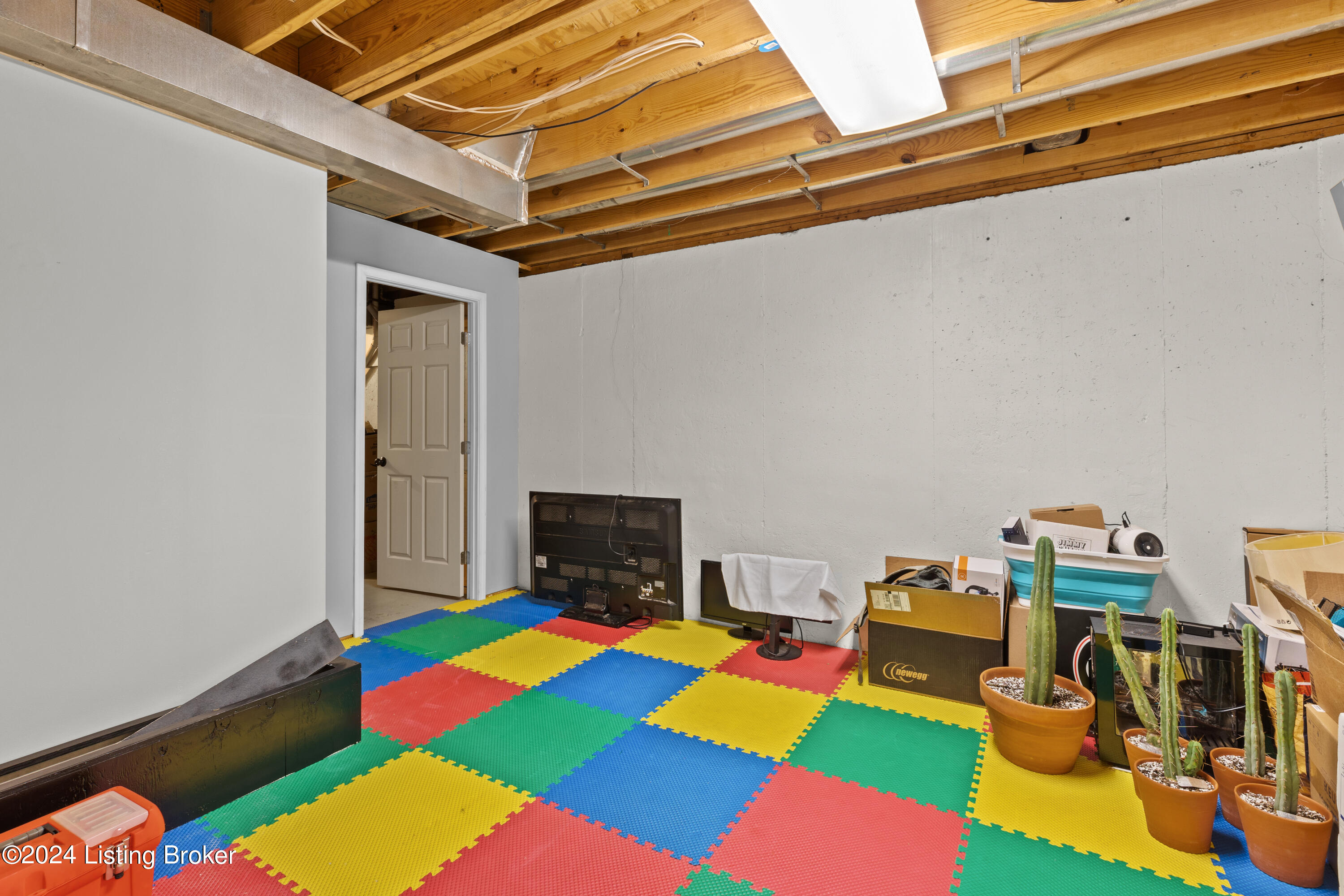 8100 Stonyrun Ct