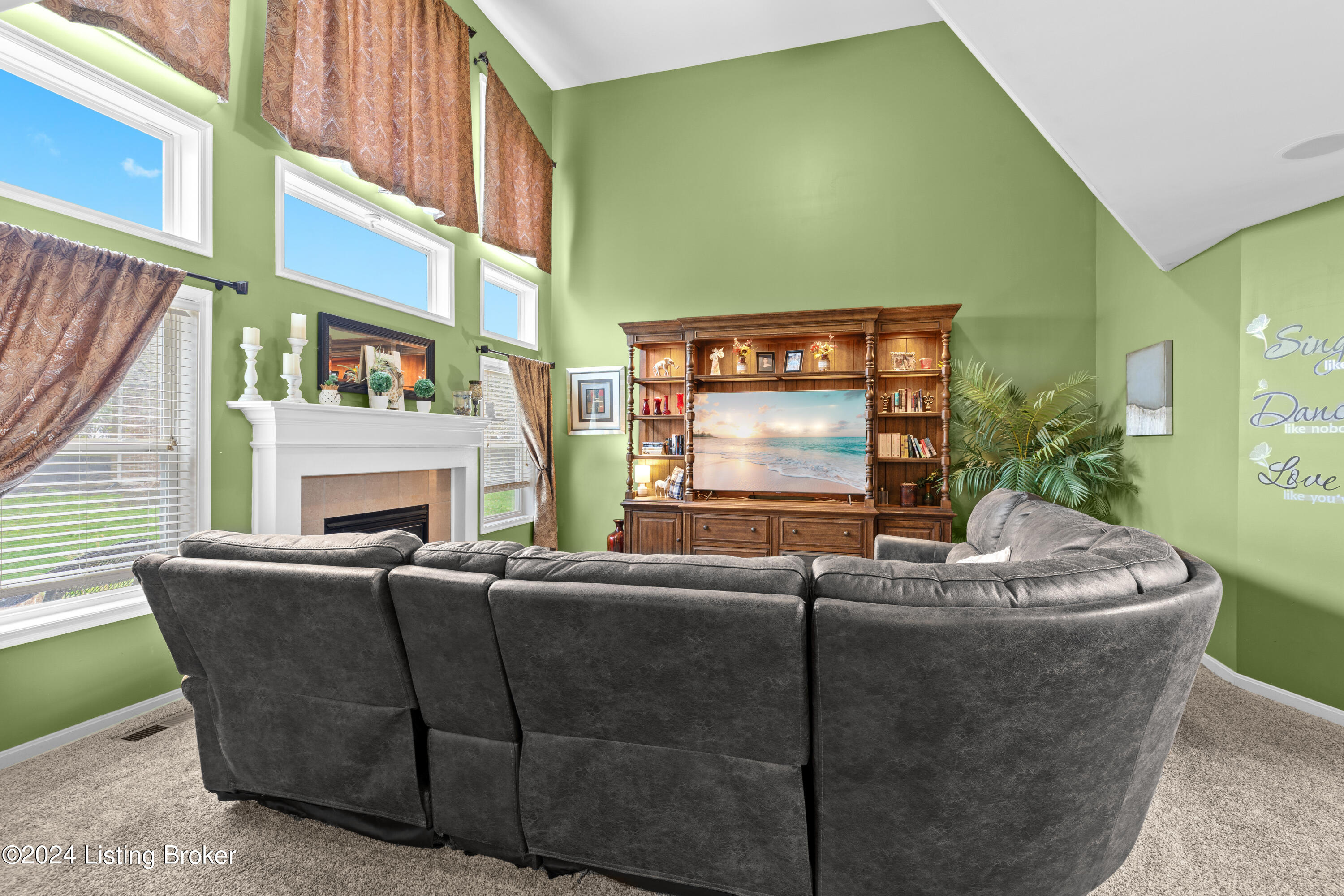 1505 Skye Dr