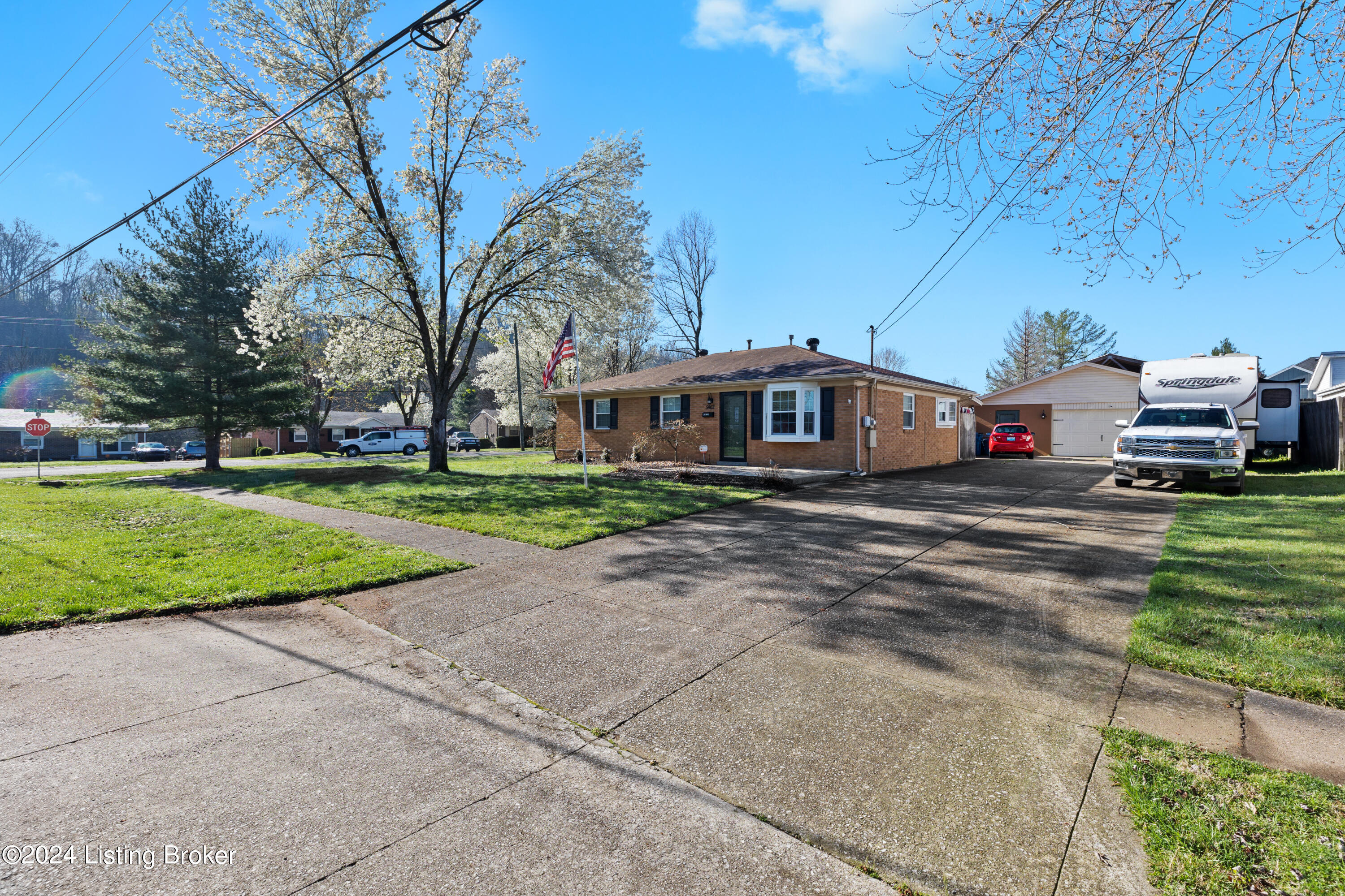 5402 Fruitwood Dr