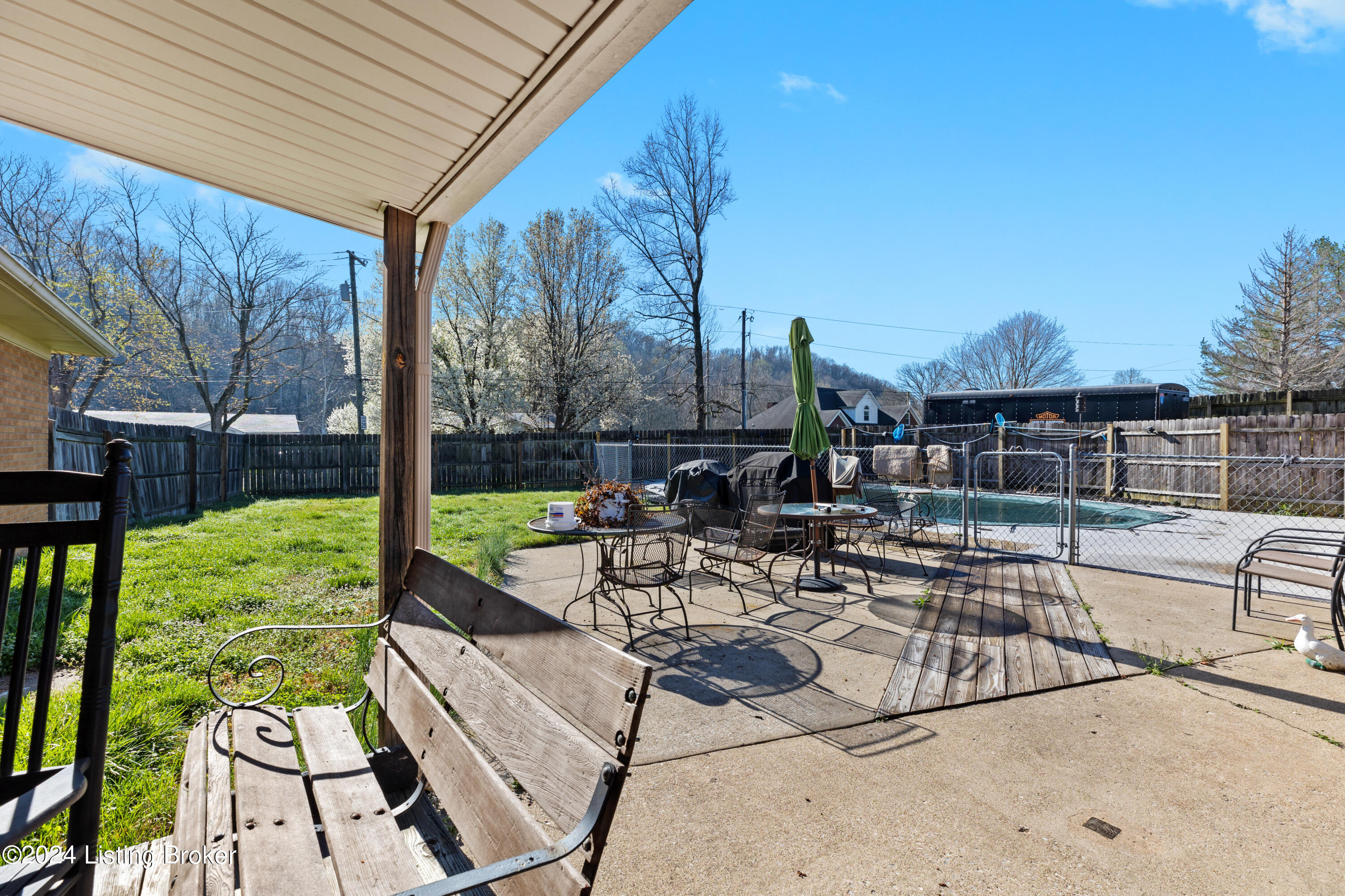 5402 Fruitwood Dr