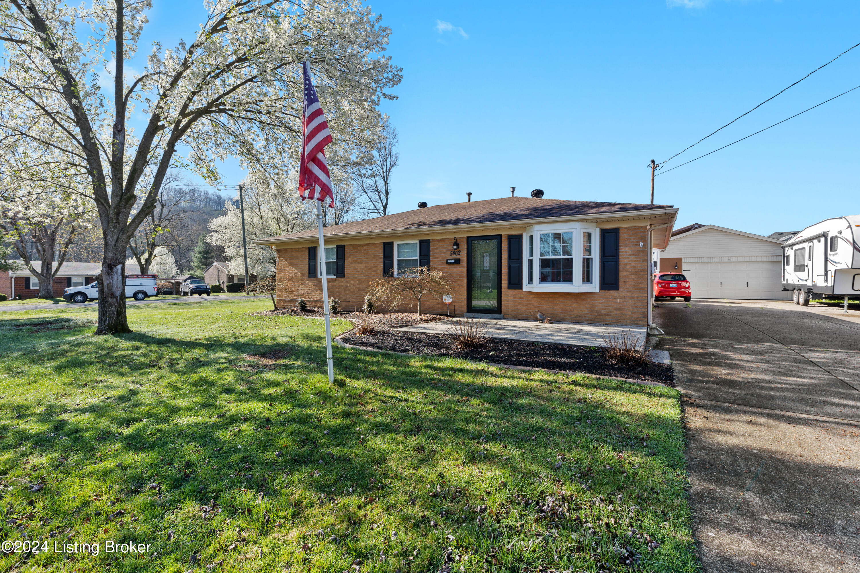 5402 Fruitwood Dr
